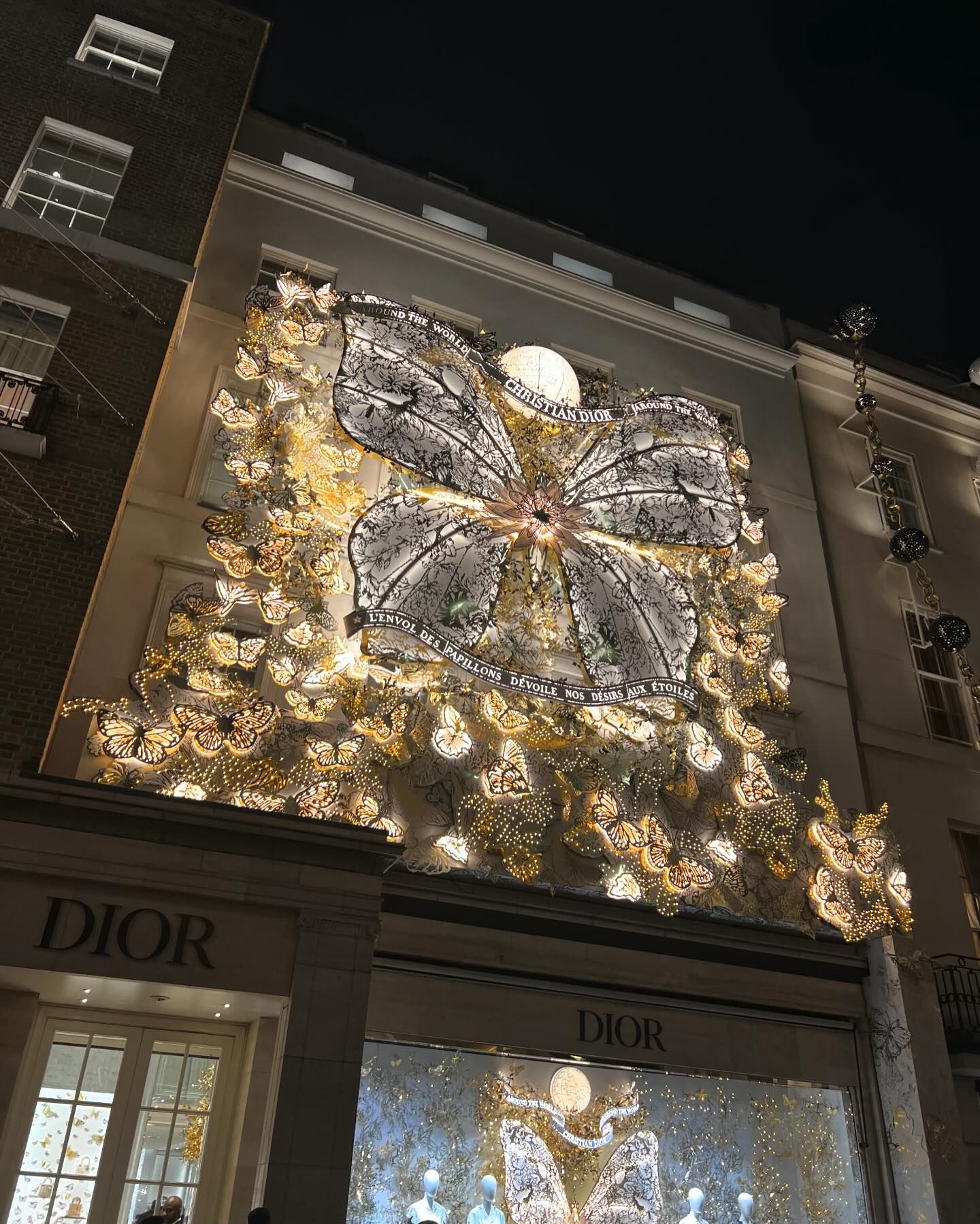 เฟย์ - พรปวีณ์ นีระสิงห์