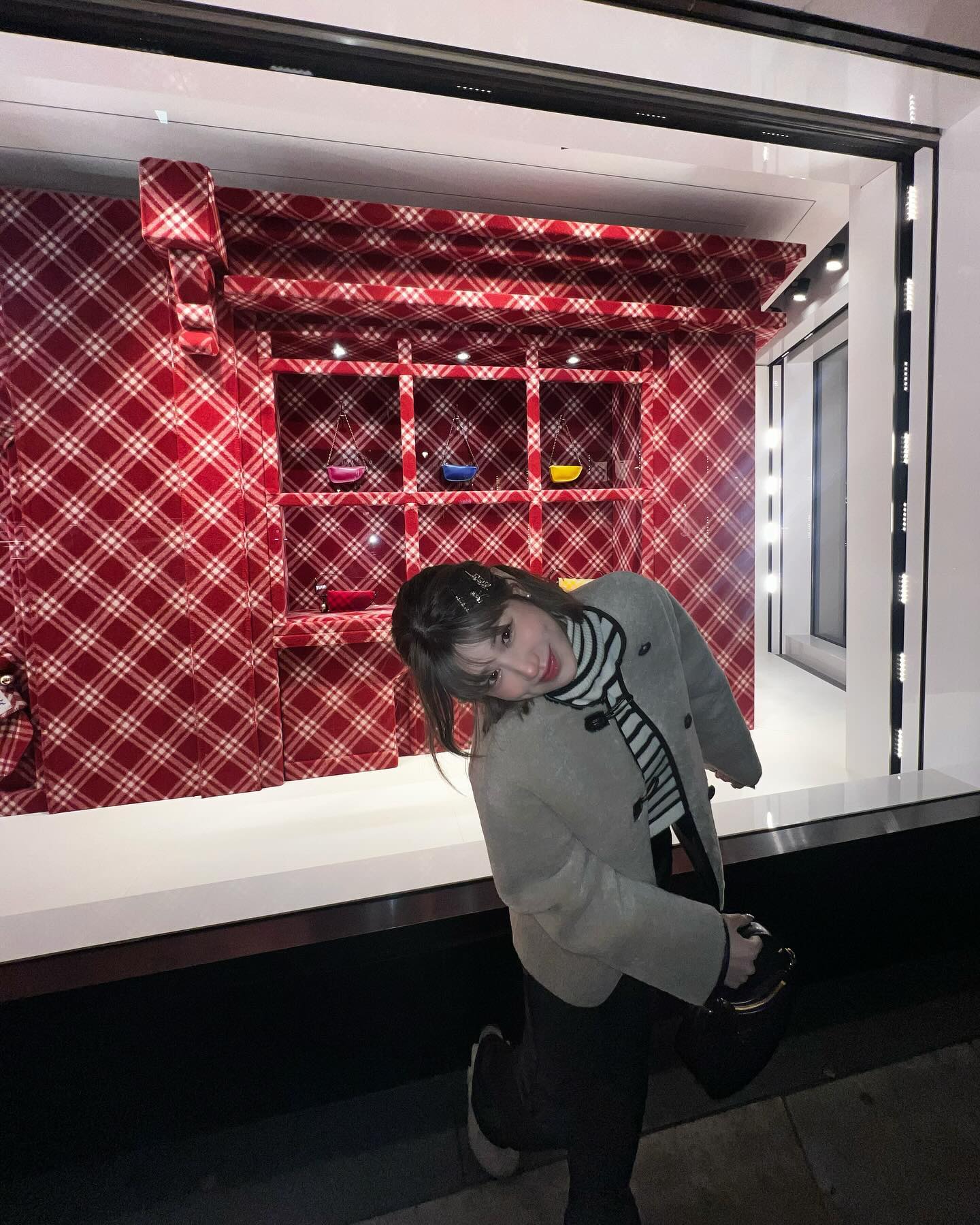 เฟย์ - พรปวีณ์ นีระสิงห์