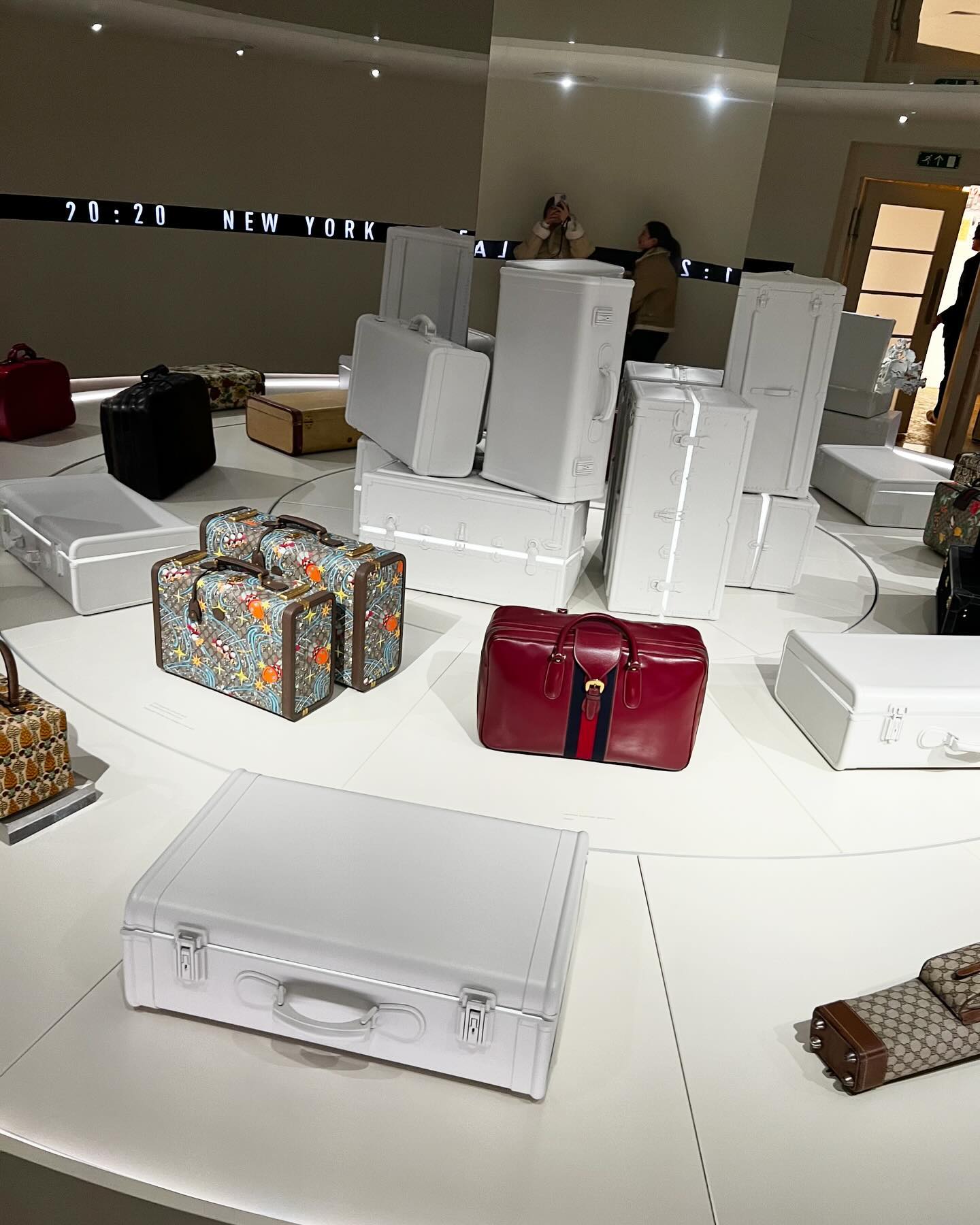 เฟย์ - พรปวีณ์ นีระสิงห์