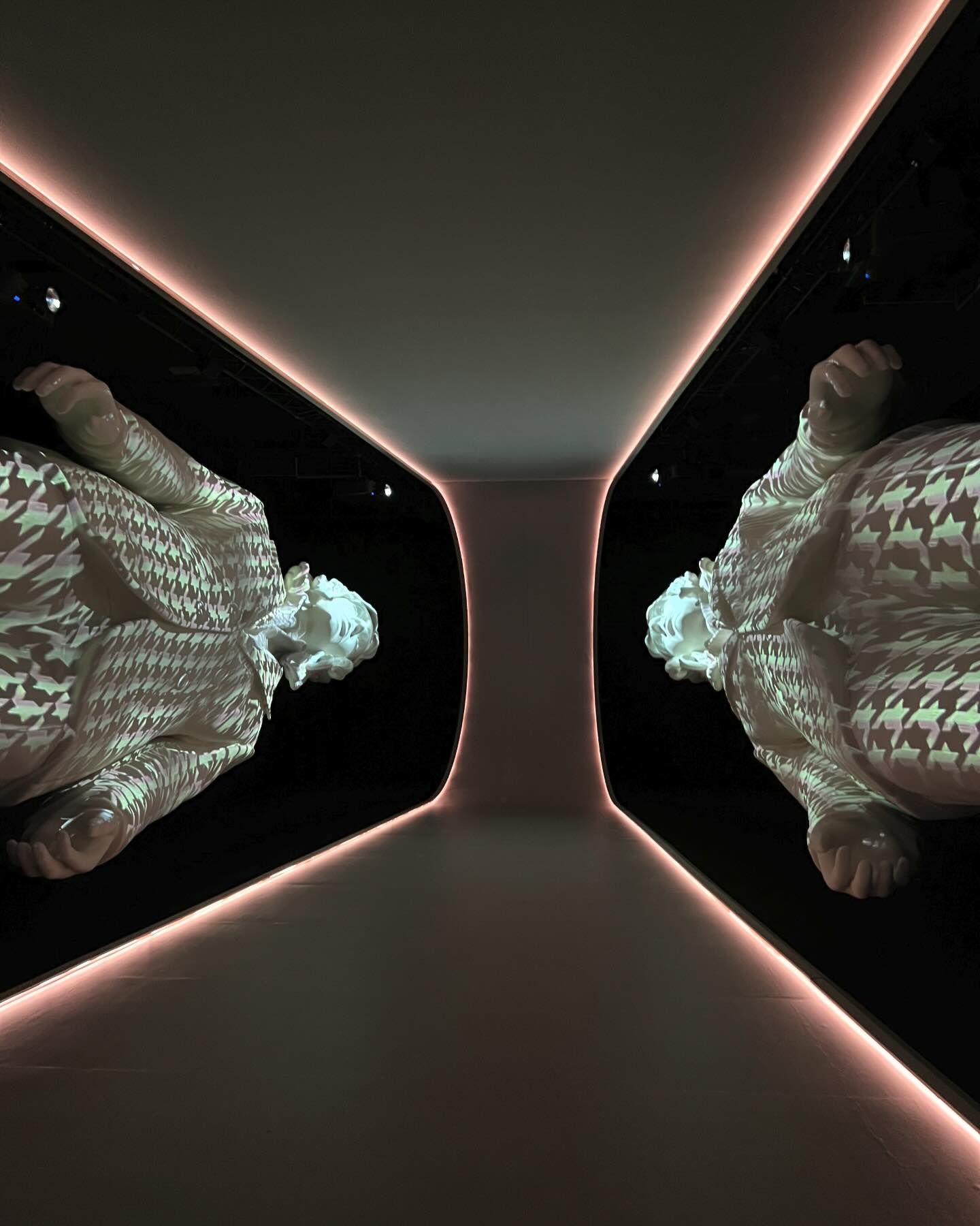 เฟย์ - พรปวีณ์ นีระสิงห์