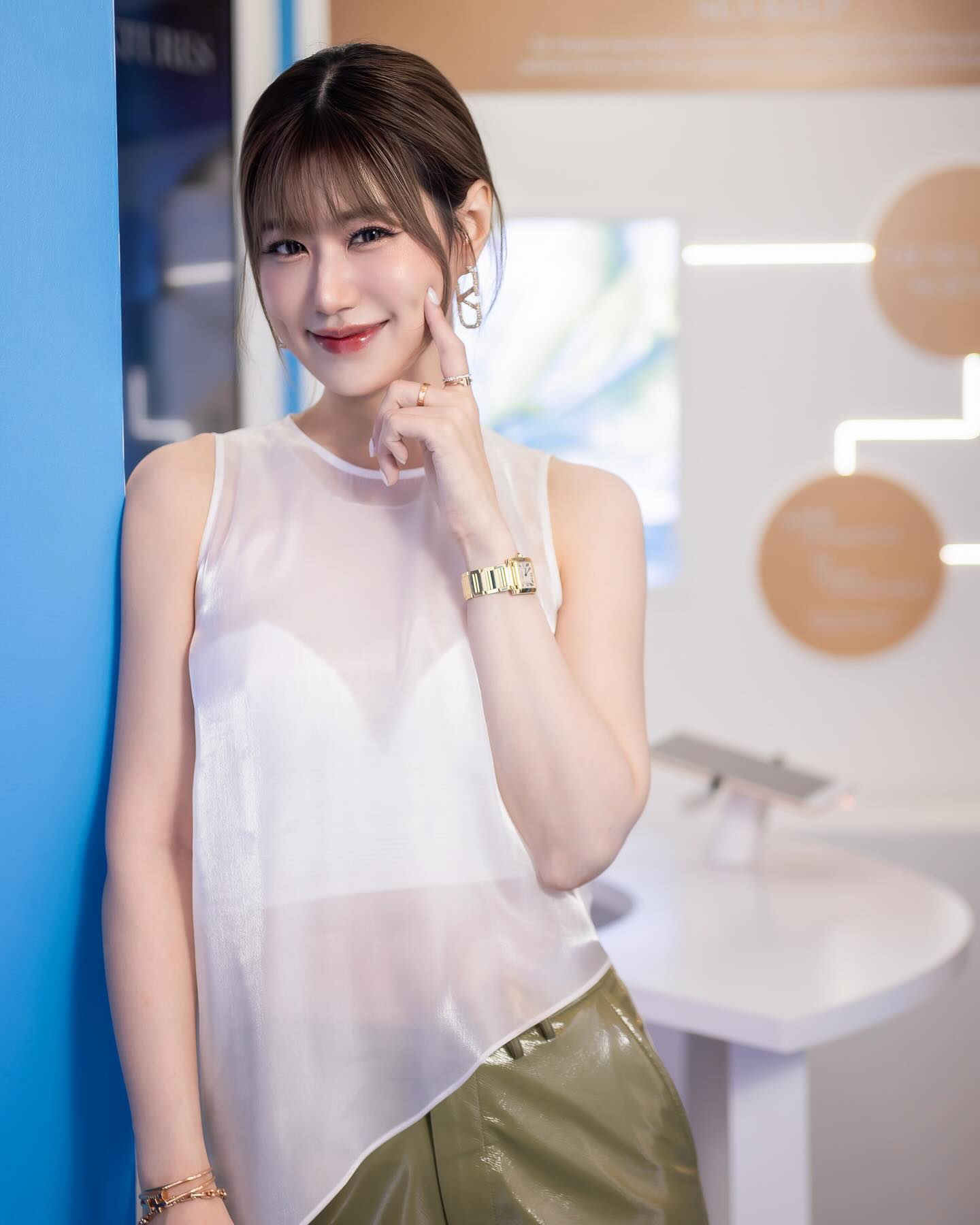 เฟย์ - พรปวีณ์ นีระสิงห์