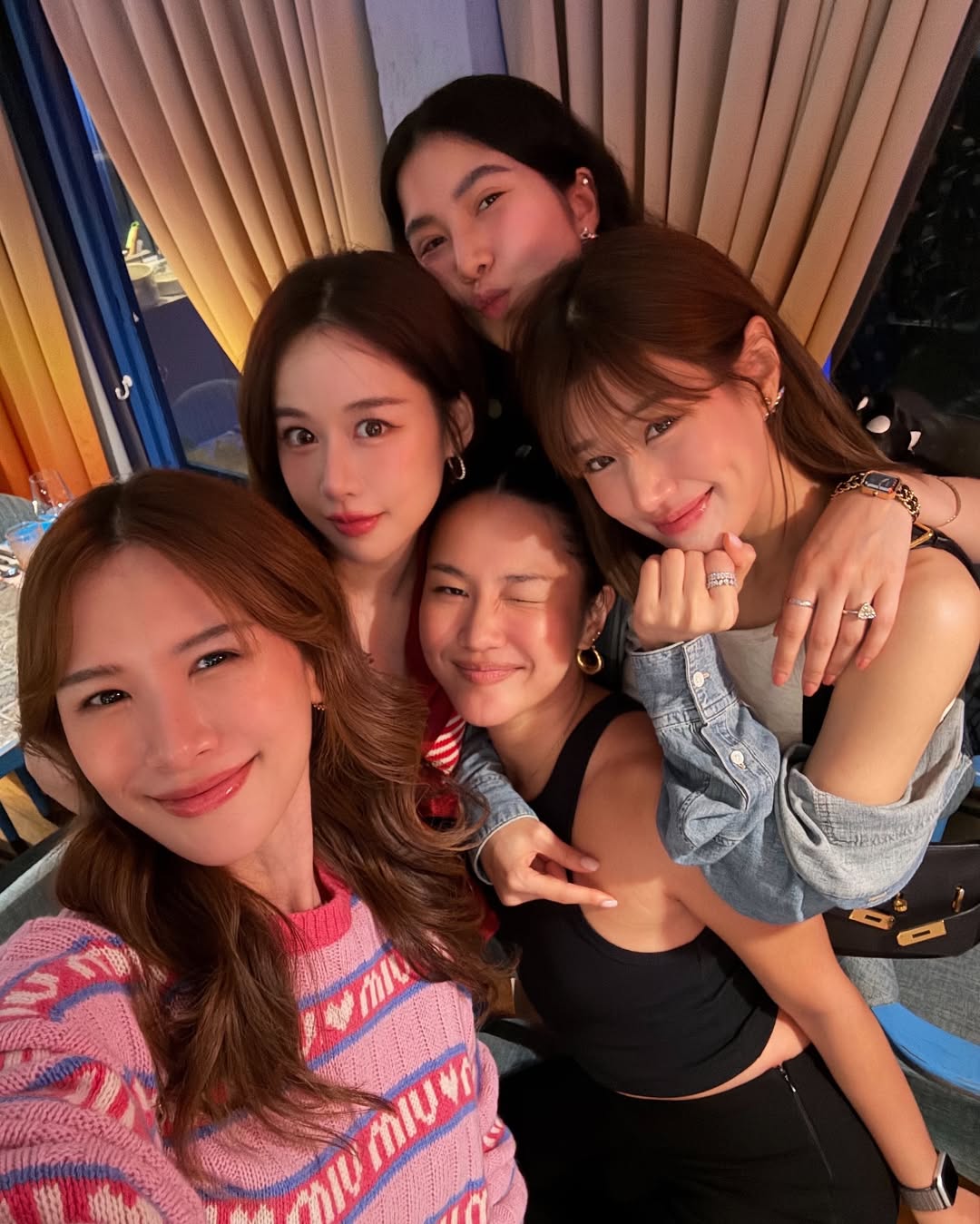 เฟย์ - พรปวีณ์ นีระสิงห์