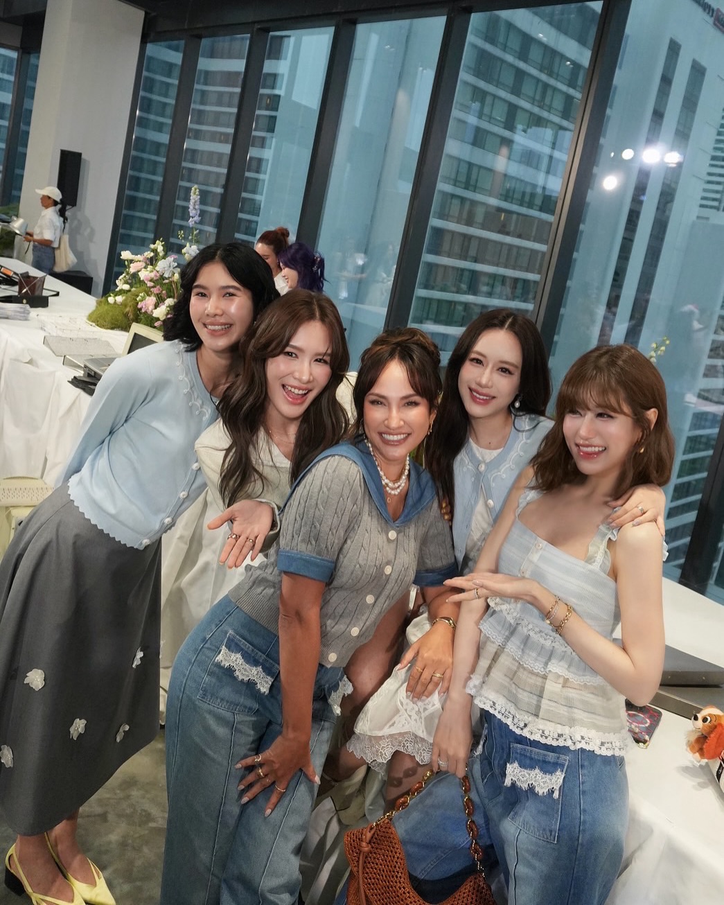 เฟย์ - พรปวีณ์ นีระสิงห์