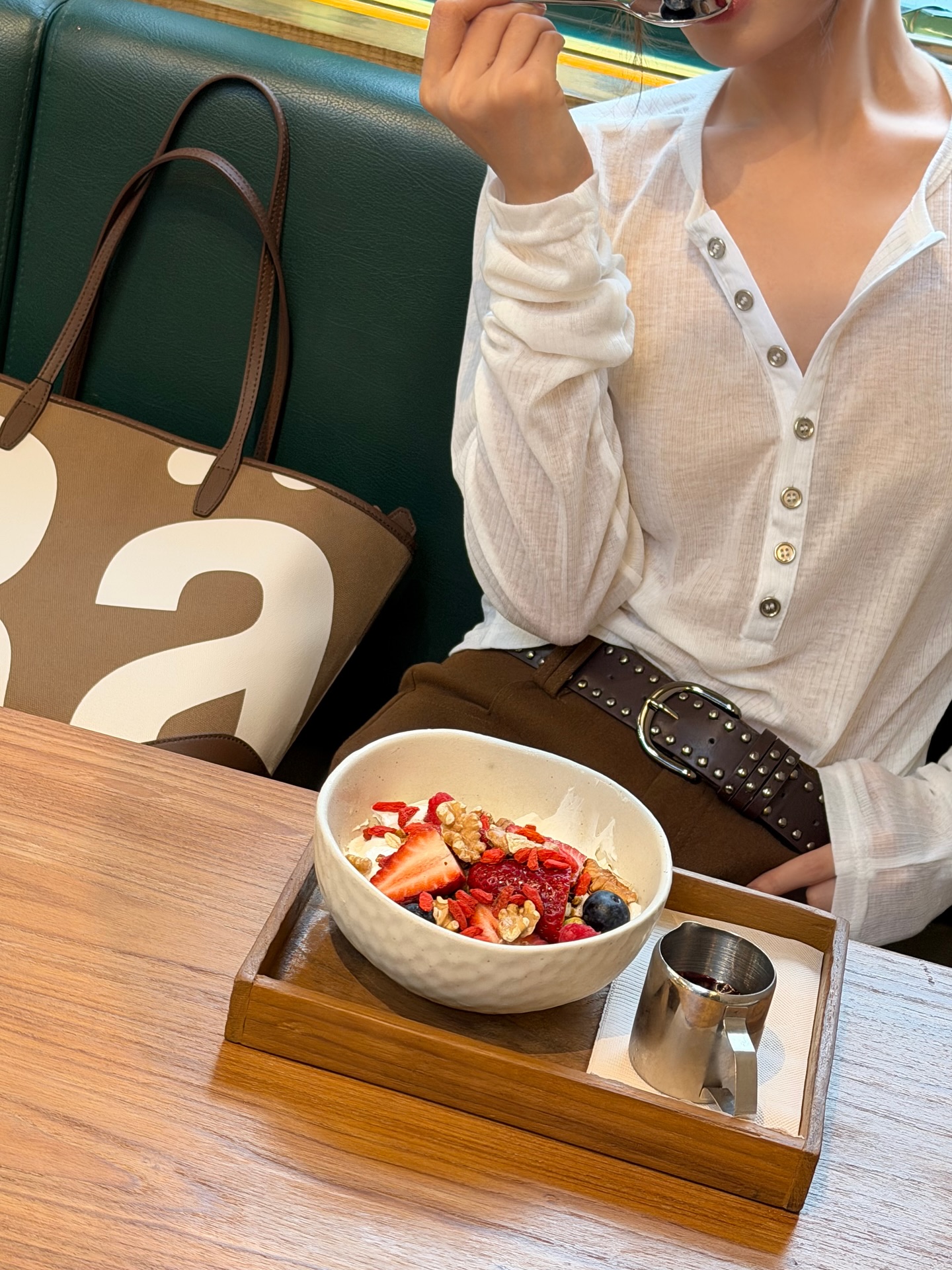 เฟย์ - พรปวีณ์ นีระสิงห์