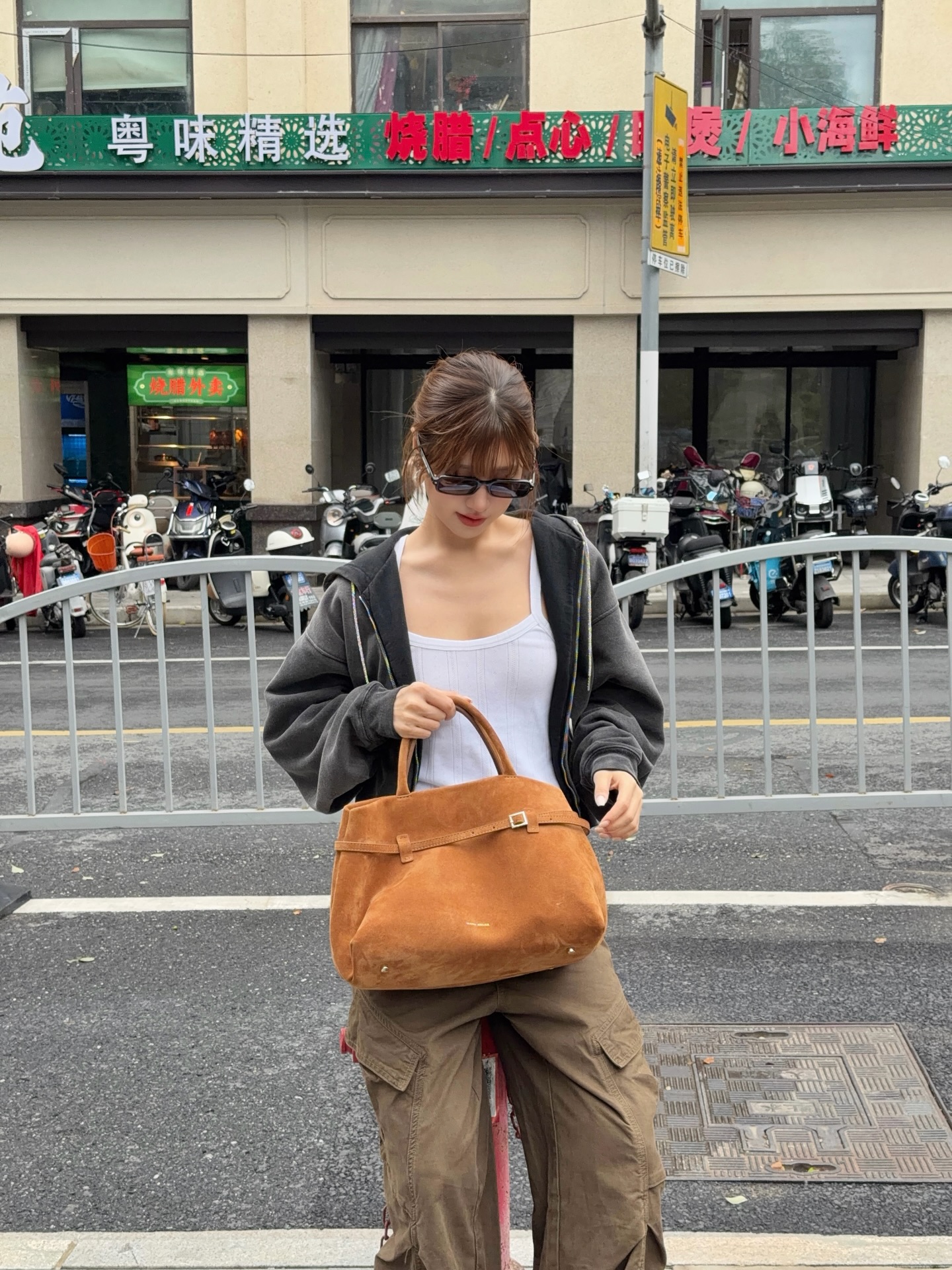 เฟย์ - พรปวีณ์ นีระสิงห์