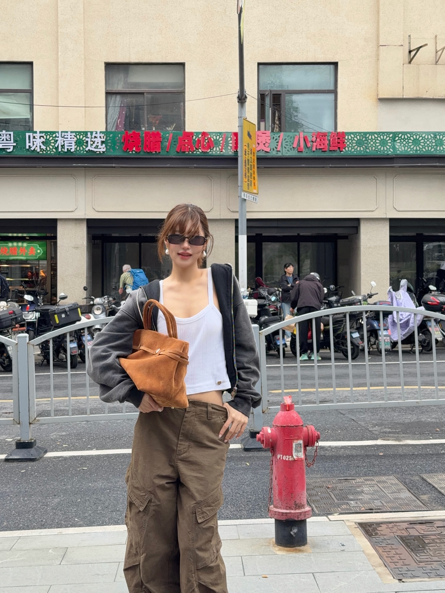 เฟย์ - พรปวีณ์ นีระสิงห์