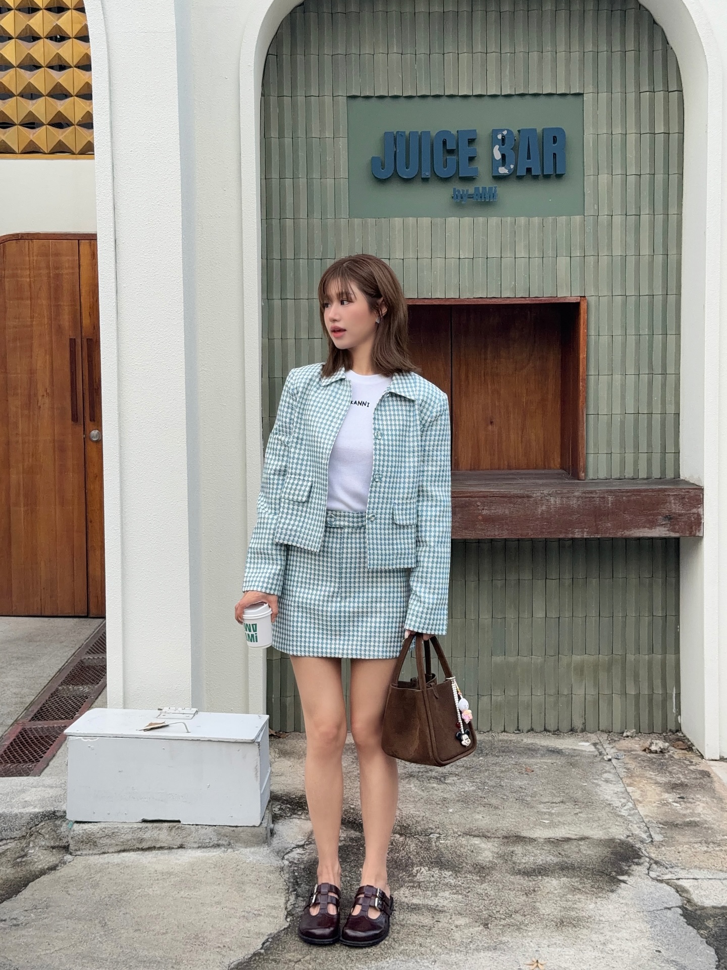 เฟย์ - พรปวีณ์ นีระสิงห์