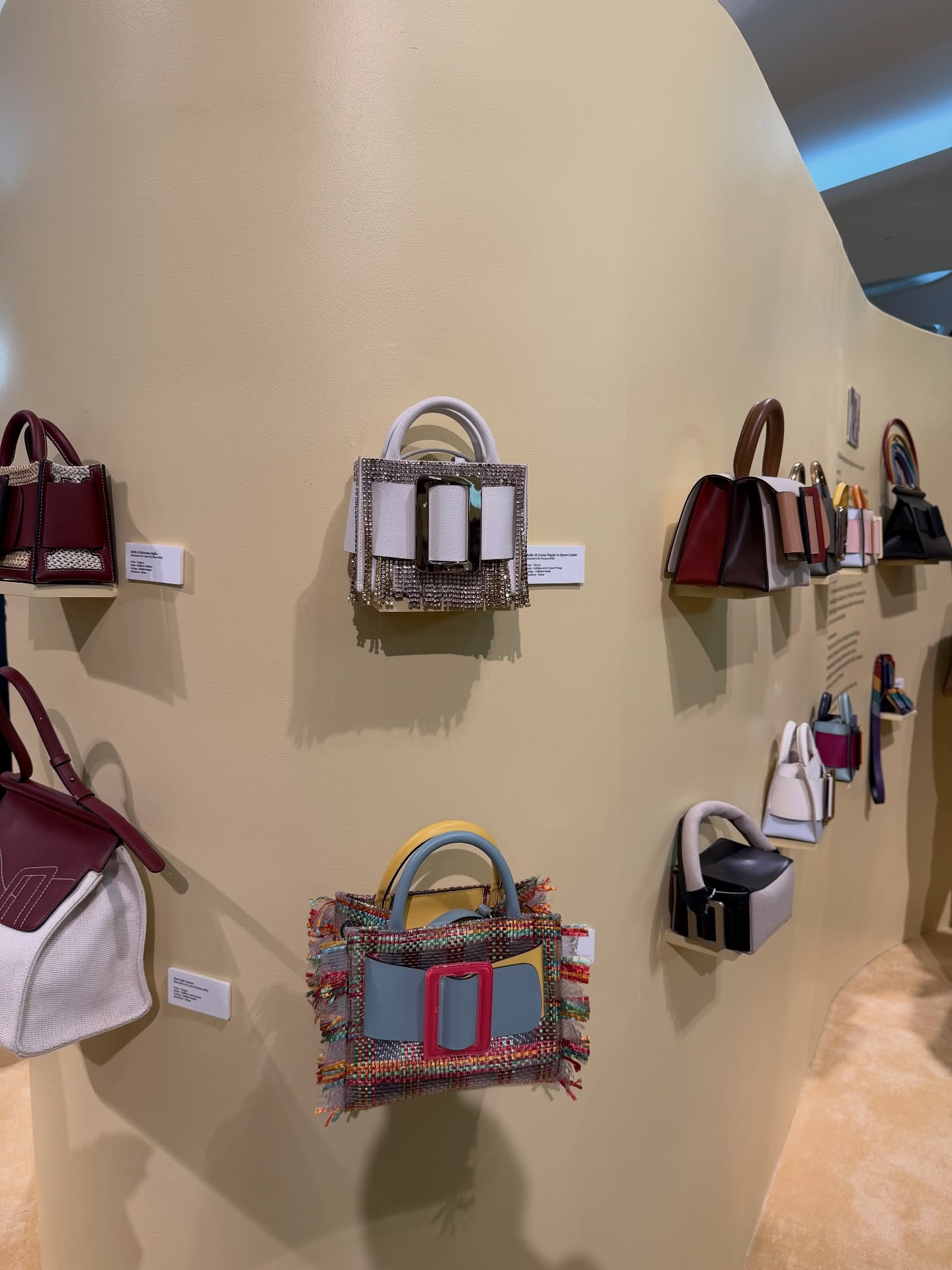 เฟย์ - พรปวีณ์ นีระสิงห์