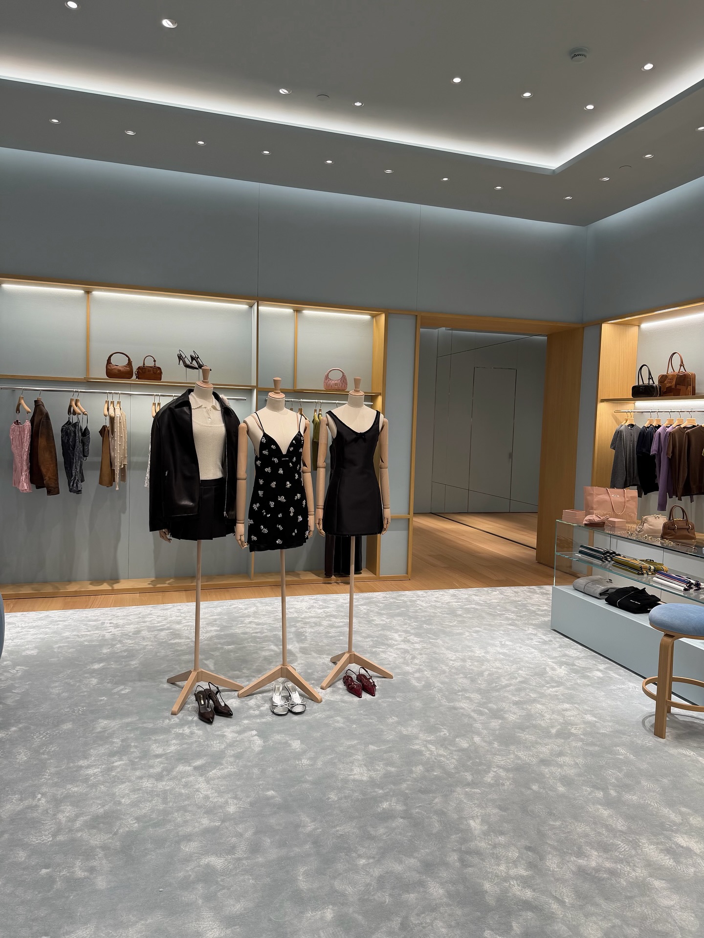 เฟย์ - พรปวีณ์ นีระสิงห์