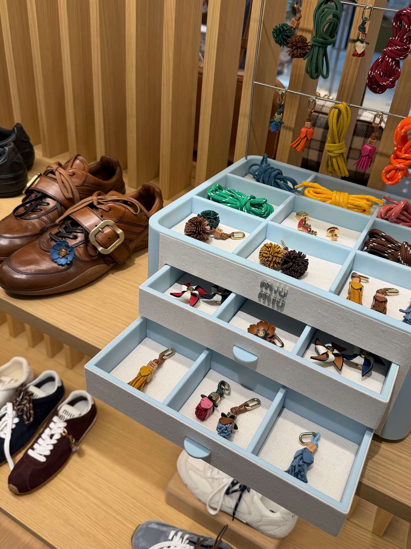 เฟย์ - พรปวีณ์ นีระสิงห์