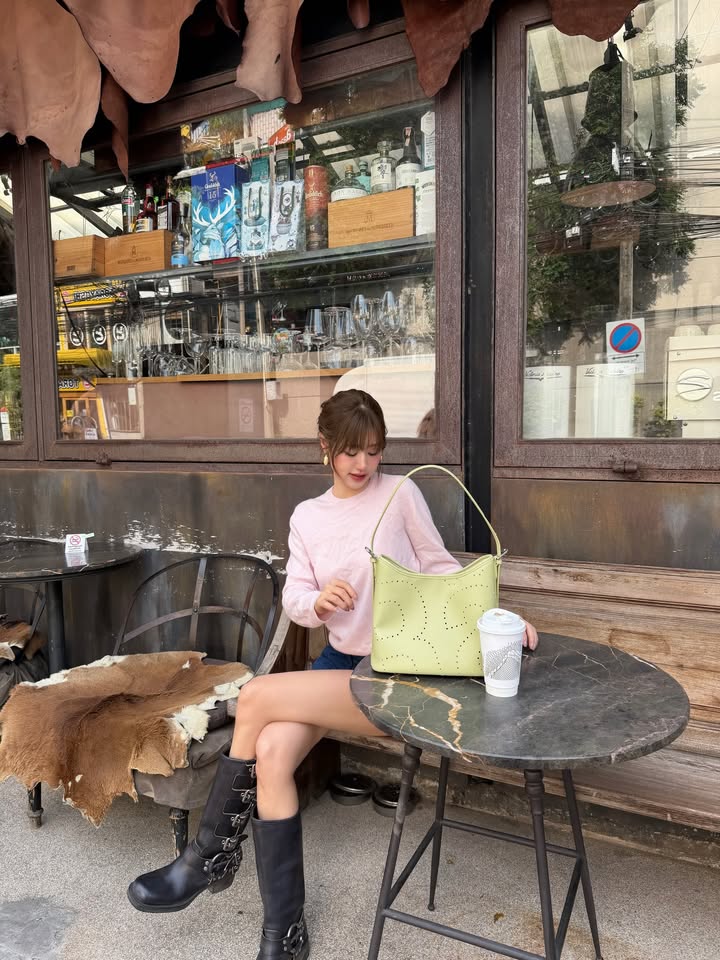 เฟย์ - พรปวีณ์ นีระสิงห์