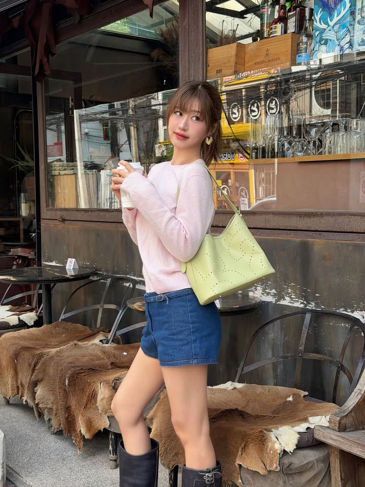 เฟย์ - พรปวีณ์ นีระสิงห์