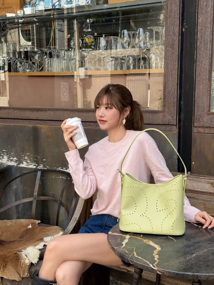 เฟย์ - พรปวีณ์ นีระสิงห์