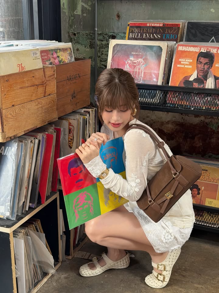 เฟย์ - พรปวีณ์ นีระสิงห์