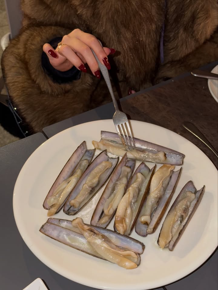 เฟย์ - พรปวีณ์ นีระสิงห์