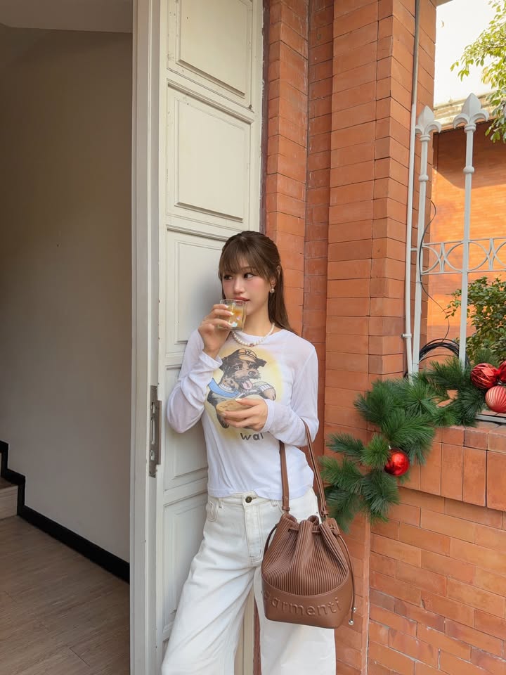 เฟย์ - พรปวีณ์ นีระสิงห์