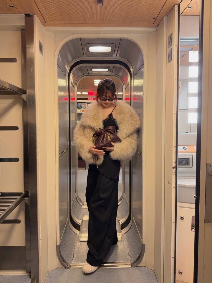 เฟย์ - พรปวีณ์ นีระสิงห์