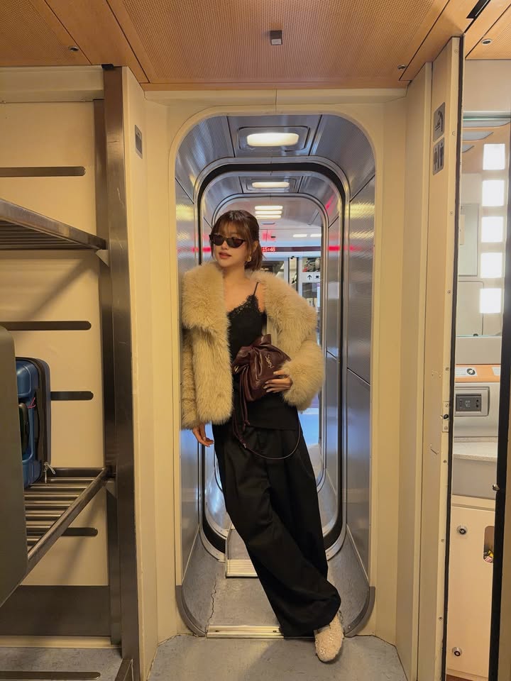 เฟย์ - พรปวีณ์ นีระสิงห์