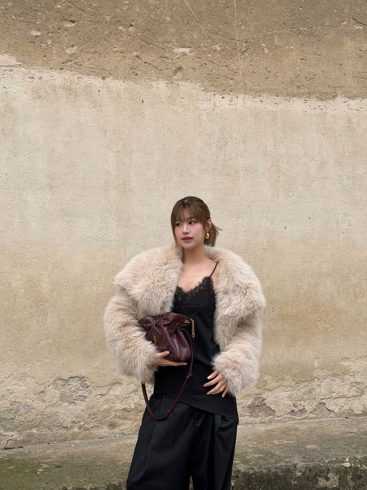 เฟย์ - พรปวีณ์ นีระสิงห์