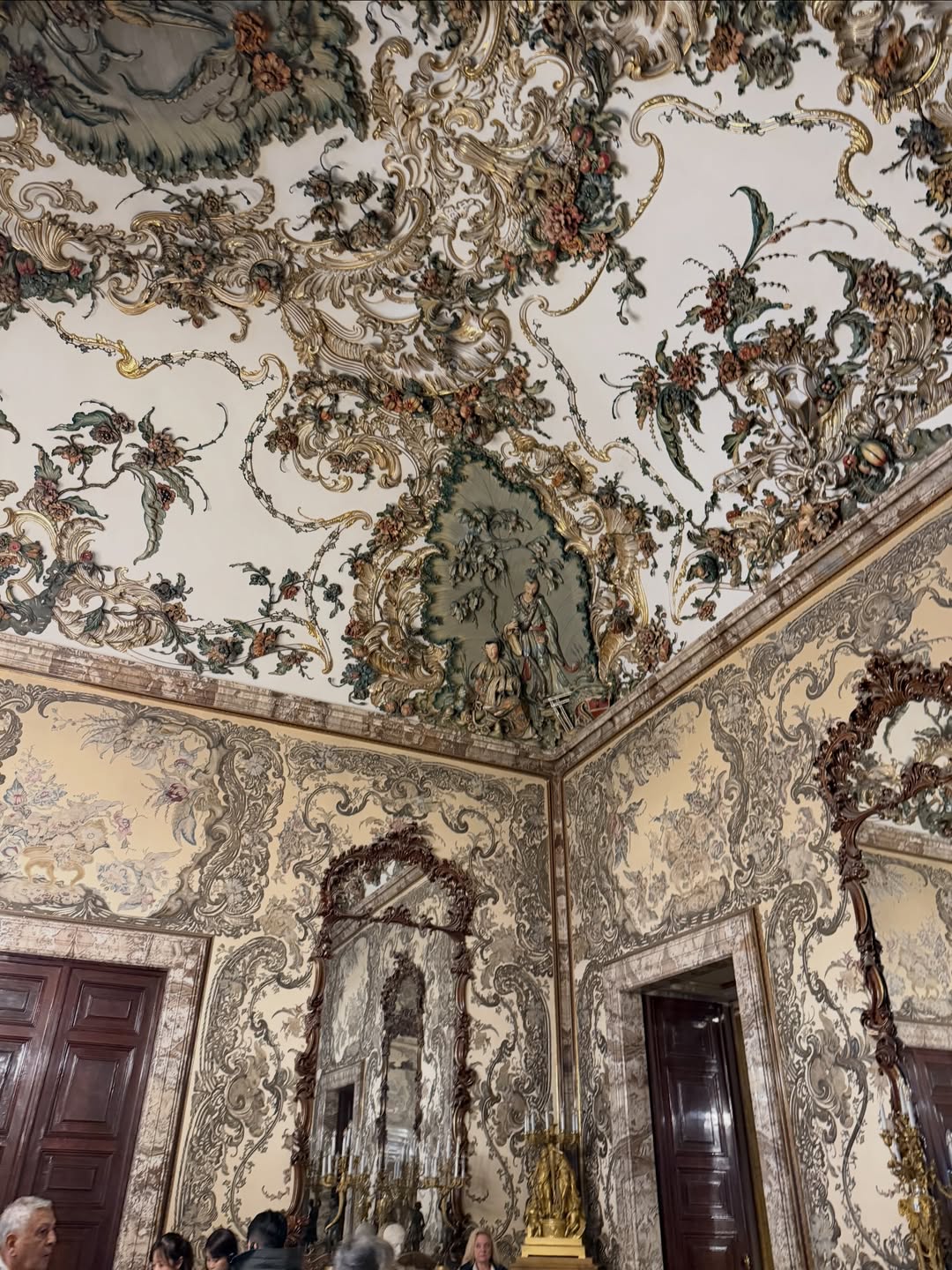 เฟย์ - พรปวีณ์ นีระสิงห์