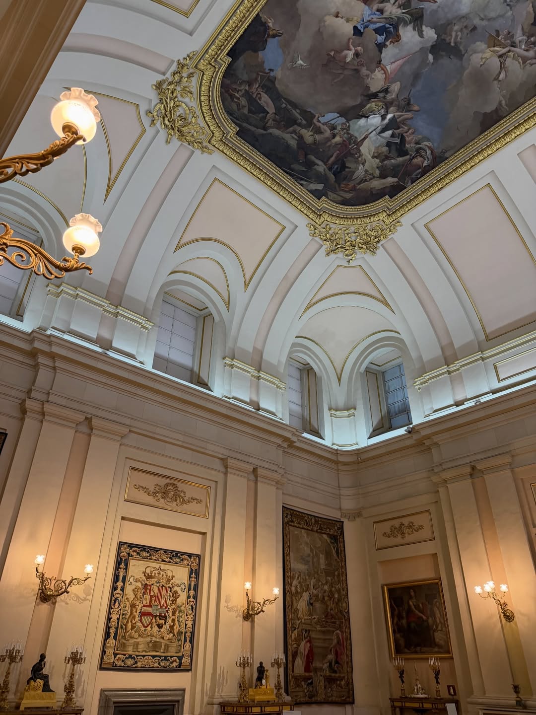 เฟย์ - พรปวีณ์ นีระสิงห์