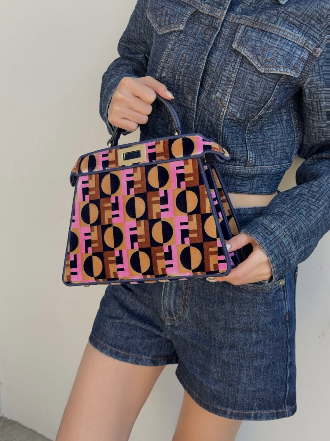 เฟย์ - พรปวีณ์ นีระสิงห์