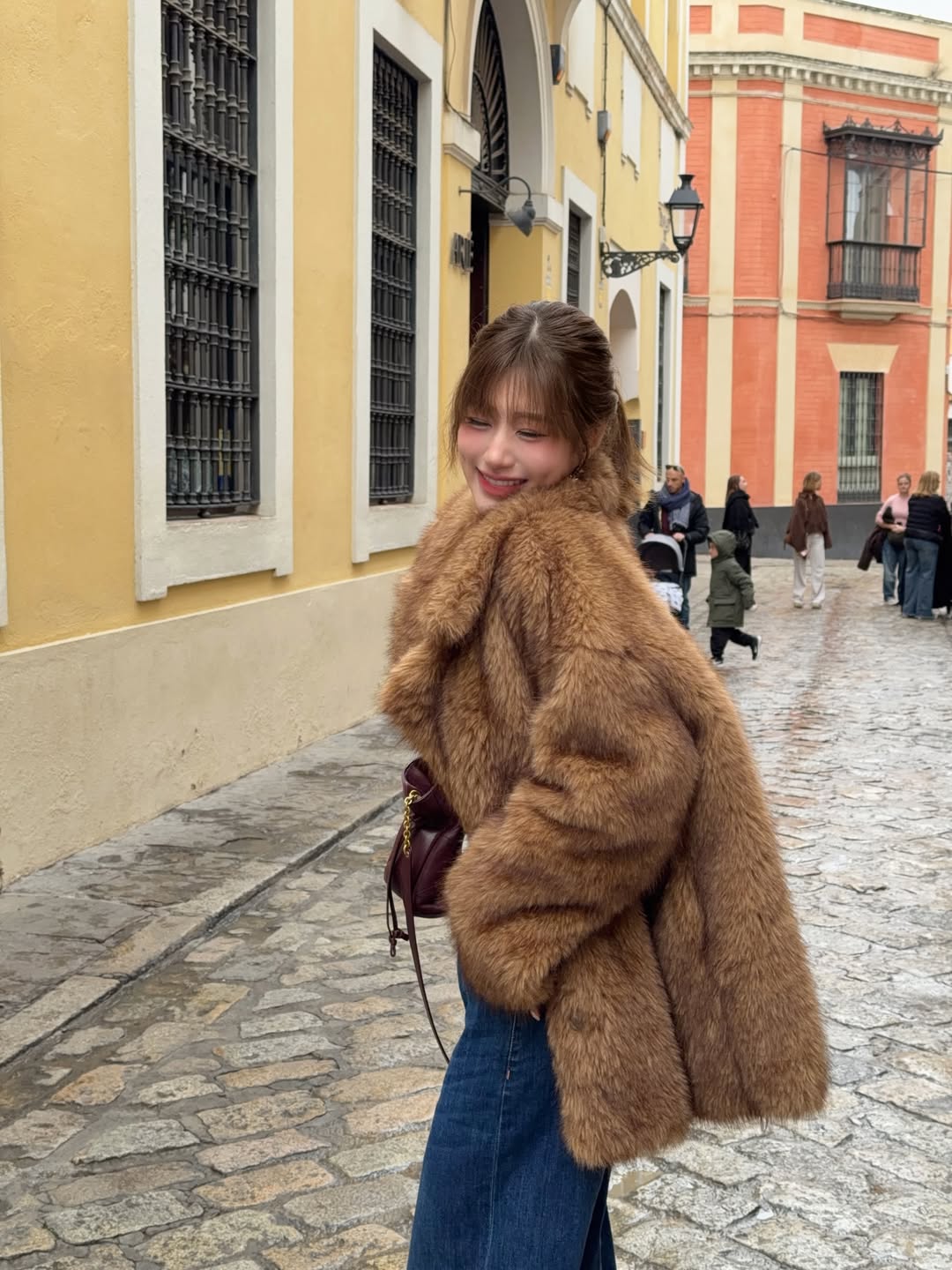 เฟย์ - พรปวีณ์ นีระสิงห์