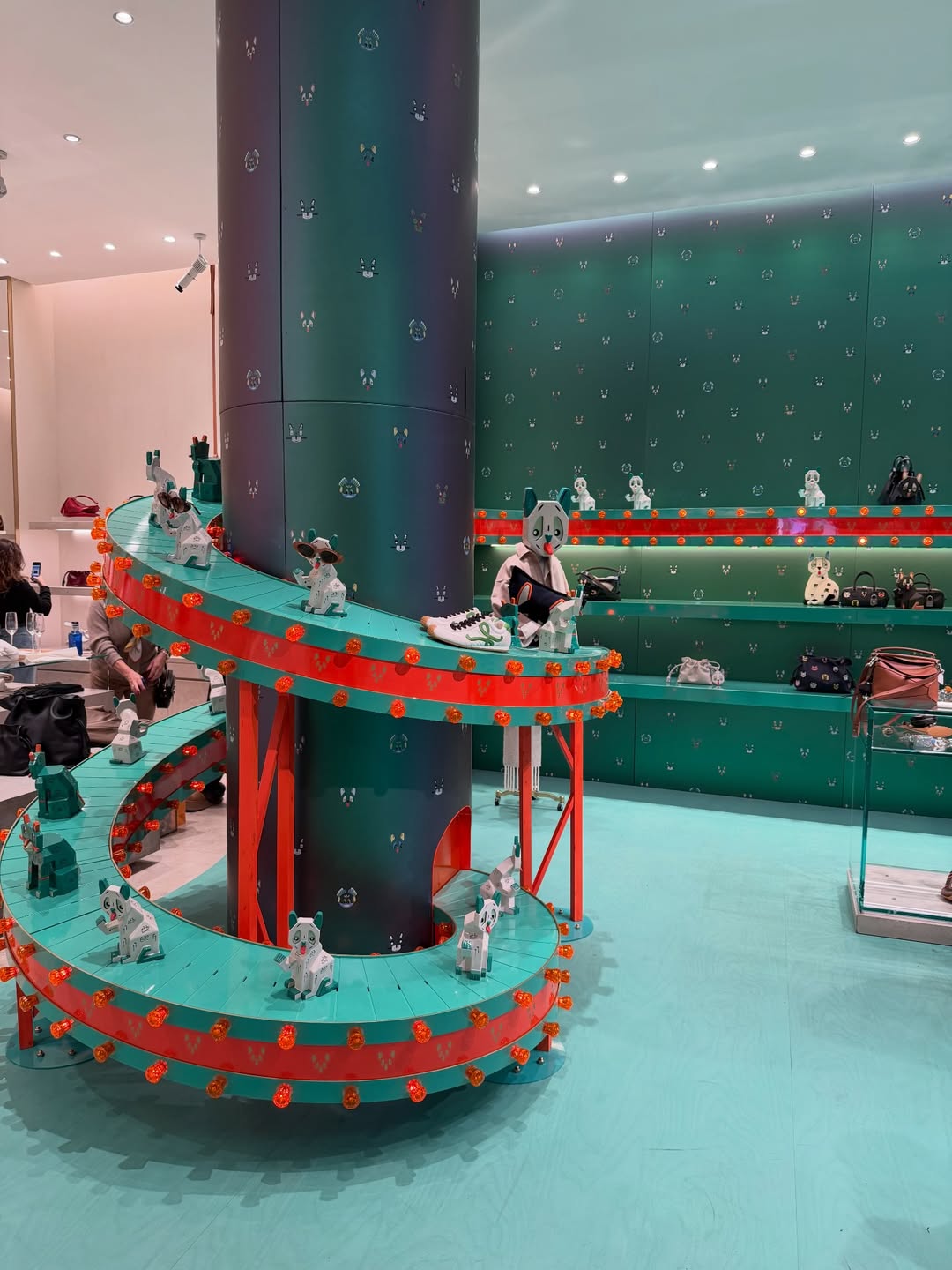 เฟย์ - พรปวีณ์ นีระสิงห์