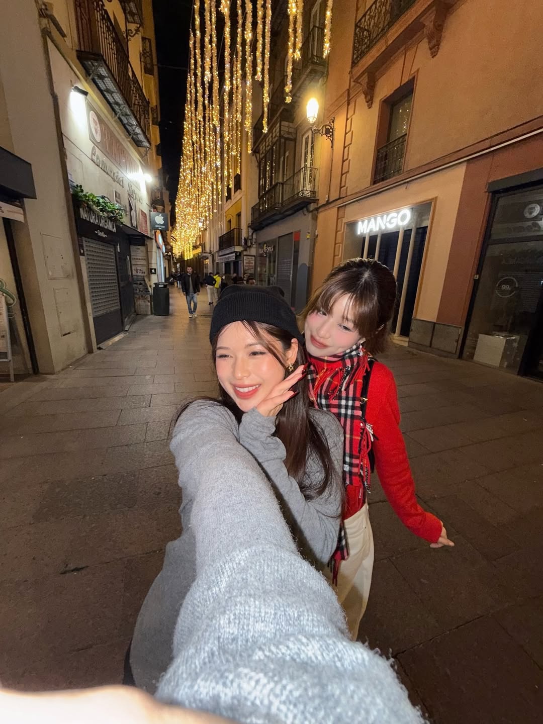 เฟย์ - พรปวีณ์ นีระสิงห์