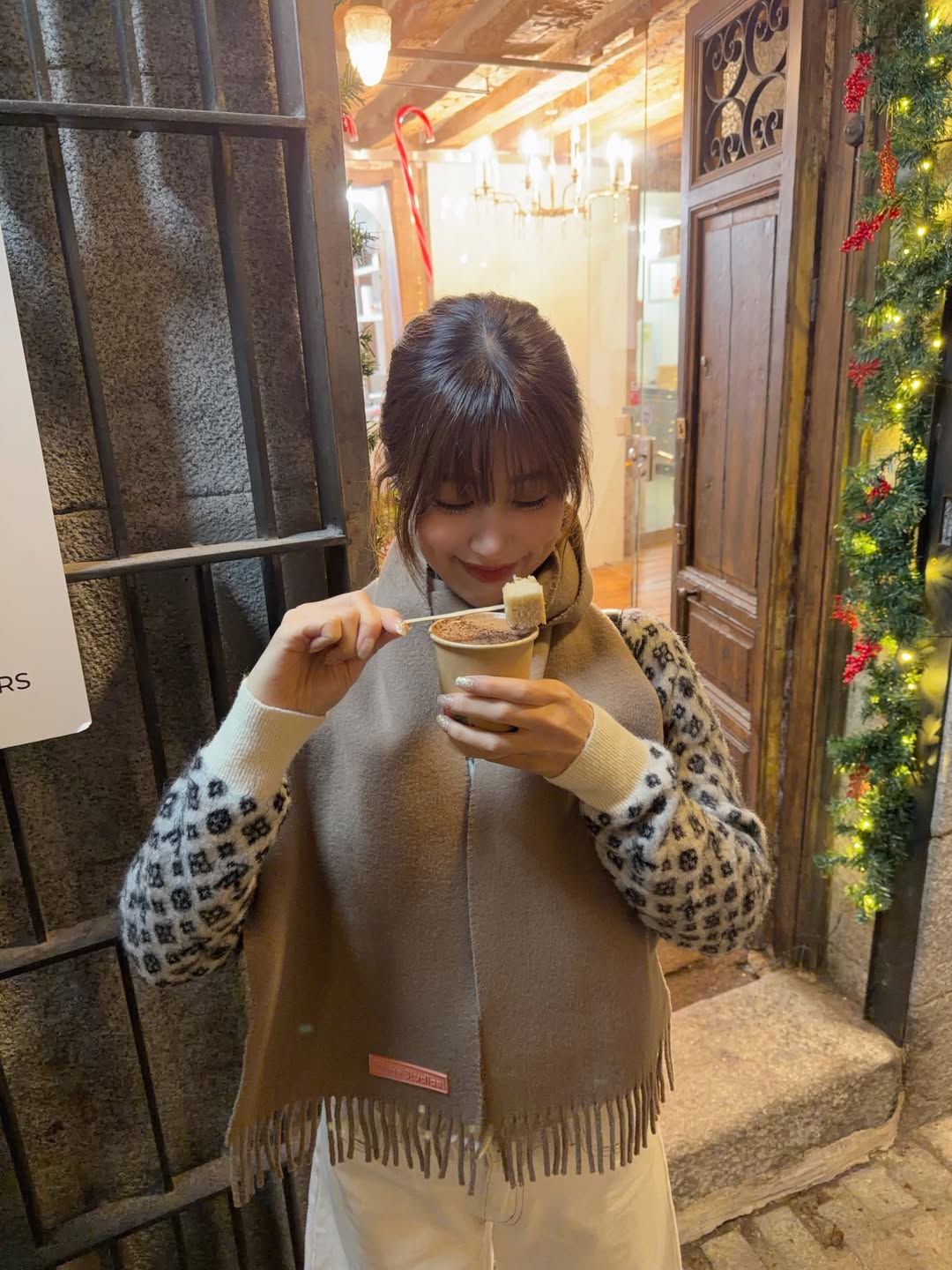 เฟย์ - พรปวีณ์ นีระสิงห์