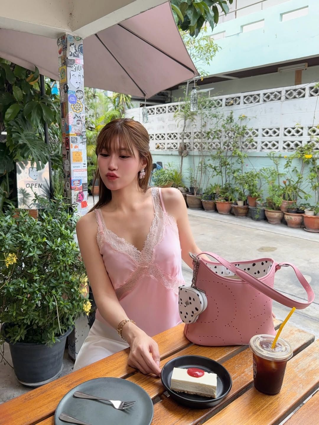 เฟย์ - พรปวีณ์ นีระสิงห์