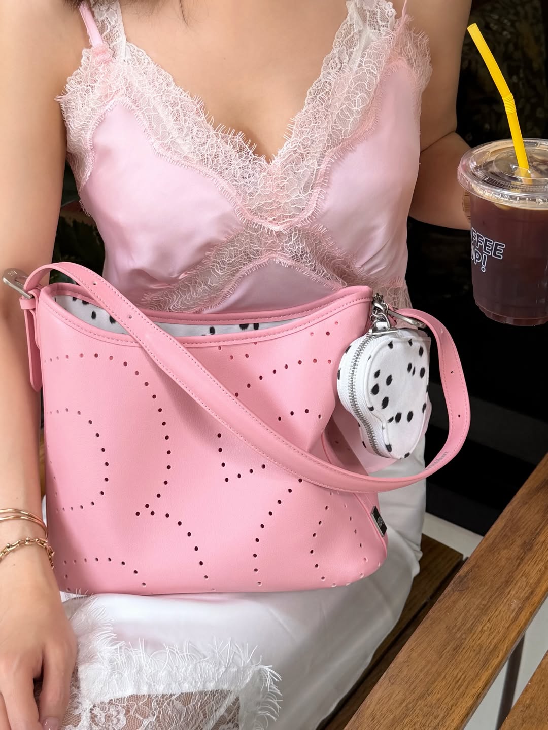 เฟย์ - พรปวีณ์ นีระสิงห์