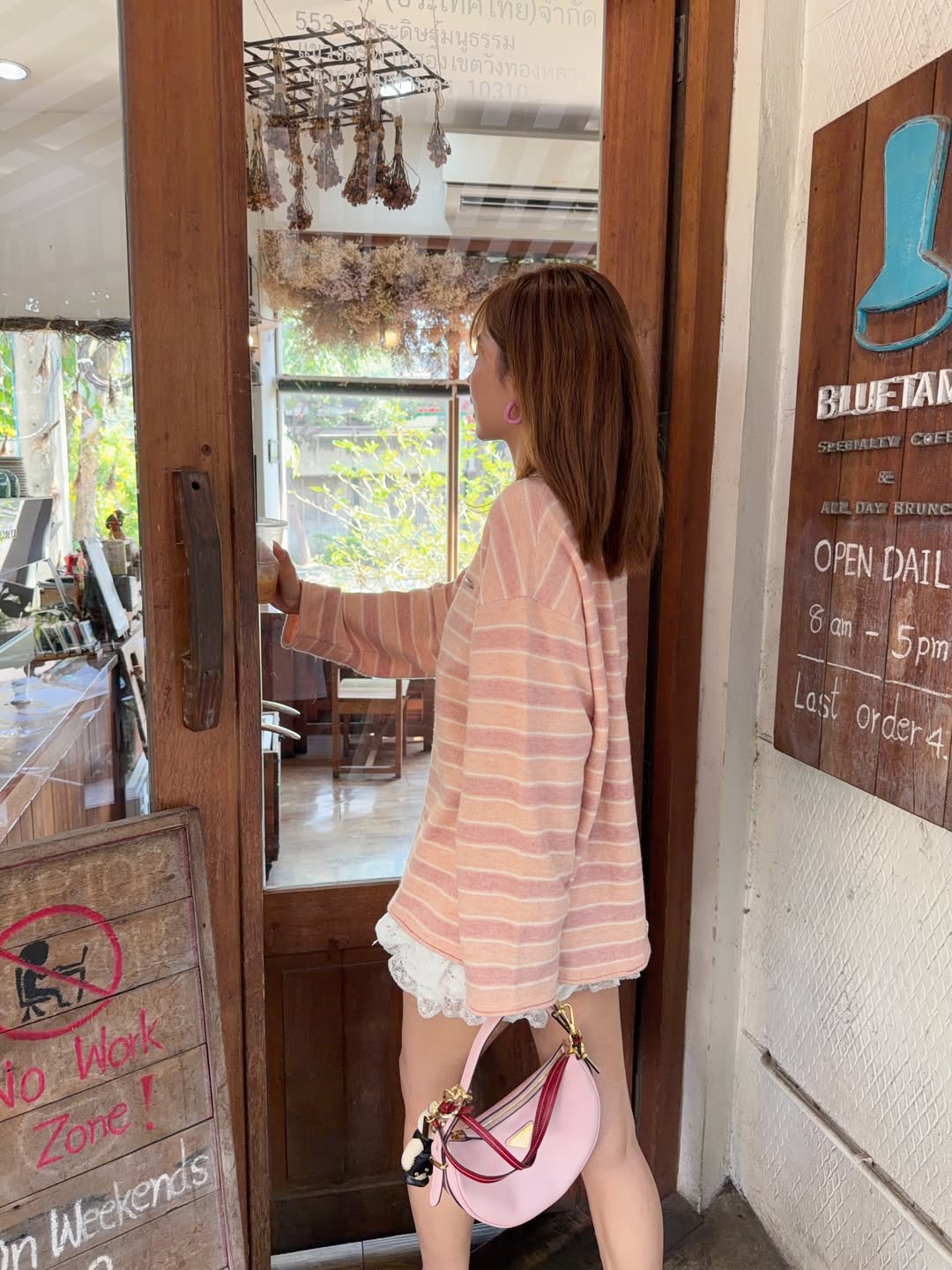 เฟย์ - พรปวีณ์ นีระสิงห์