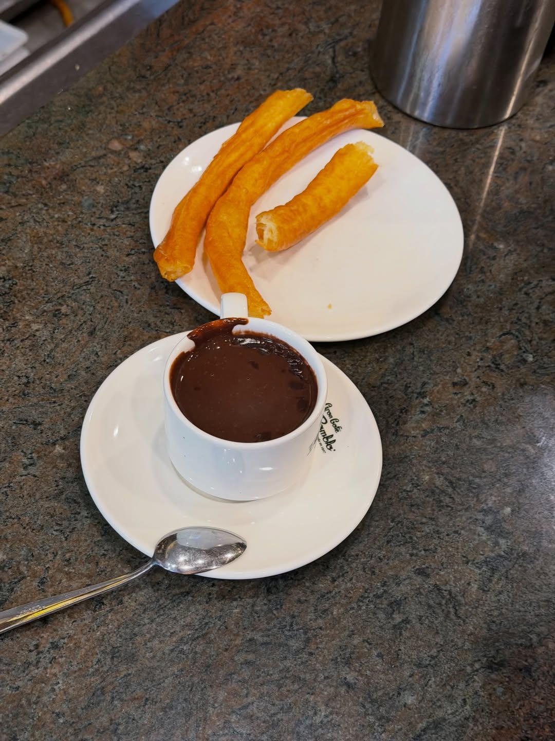 เฟย์ - พรปวีณ์ นีระสิงห์