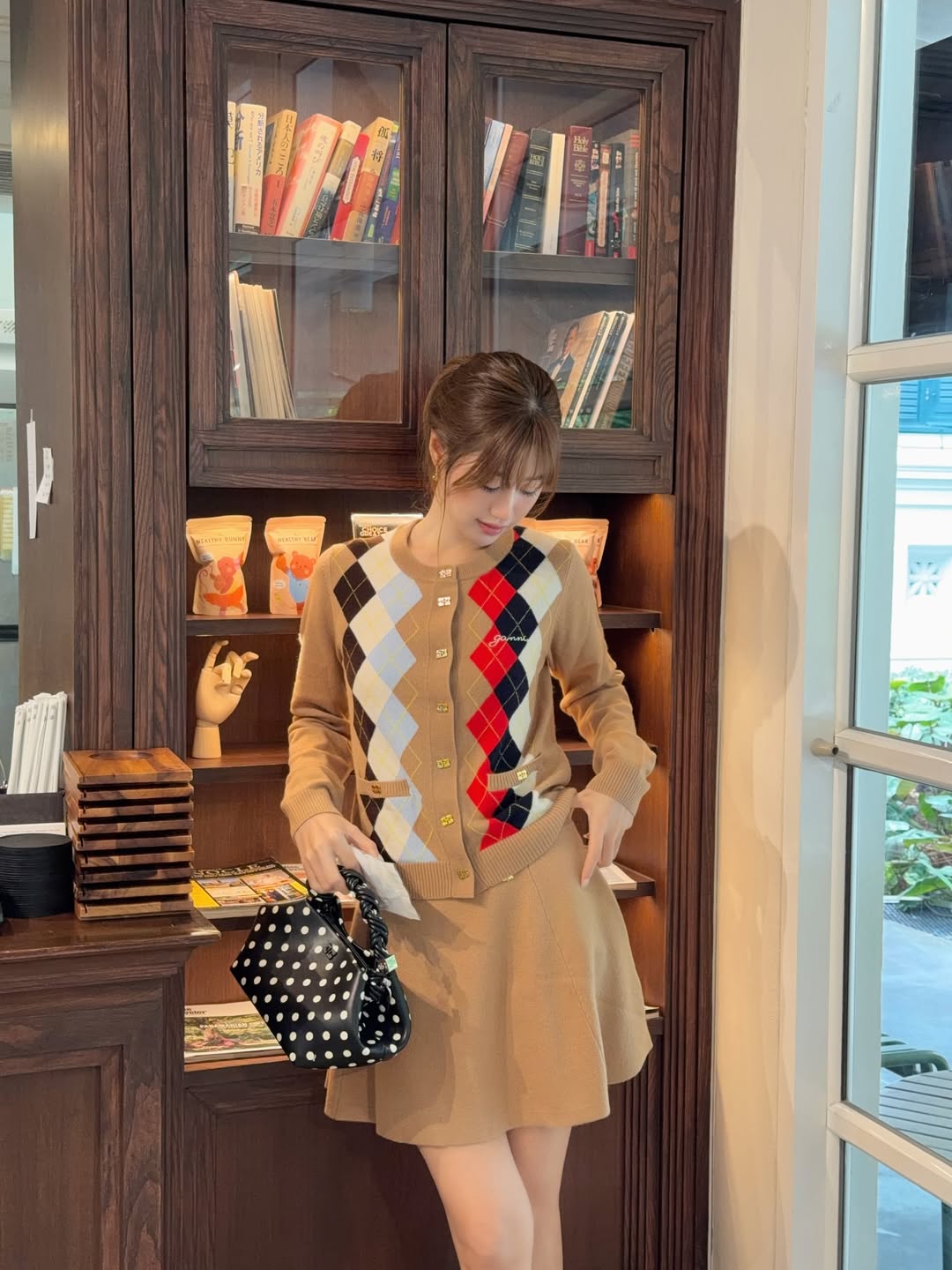 เฟย์ - พรปวีณ์ นีระสิงห์