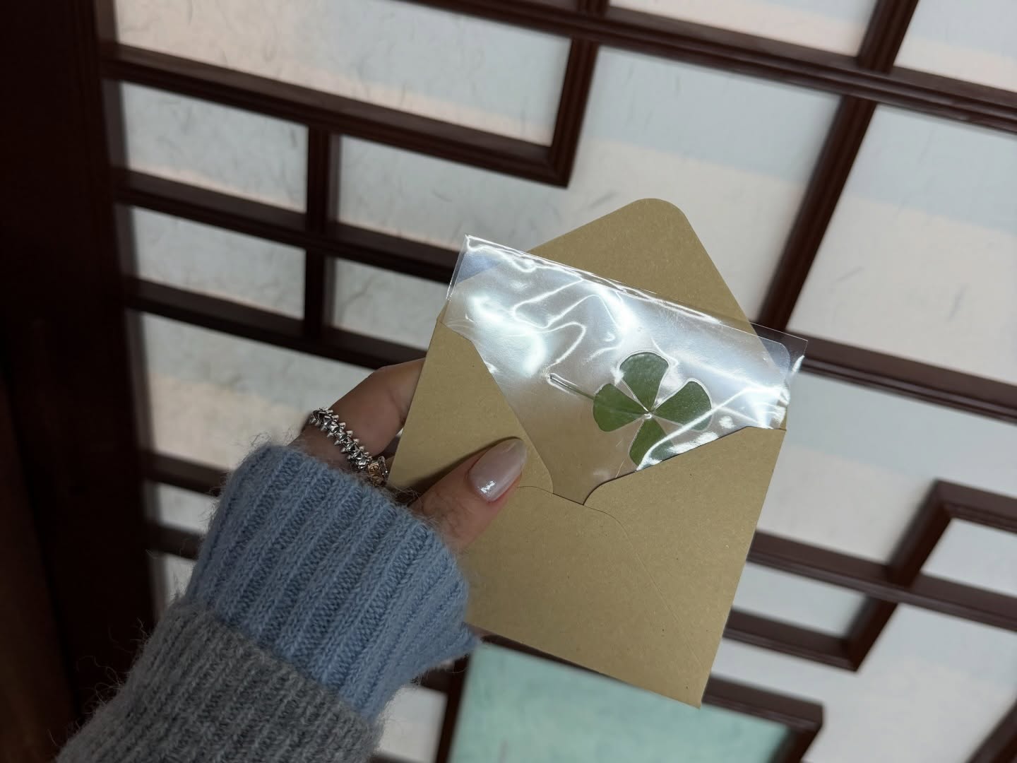 เฟย์ - พรปวีณ์ นีระสิงห์