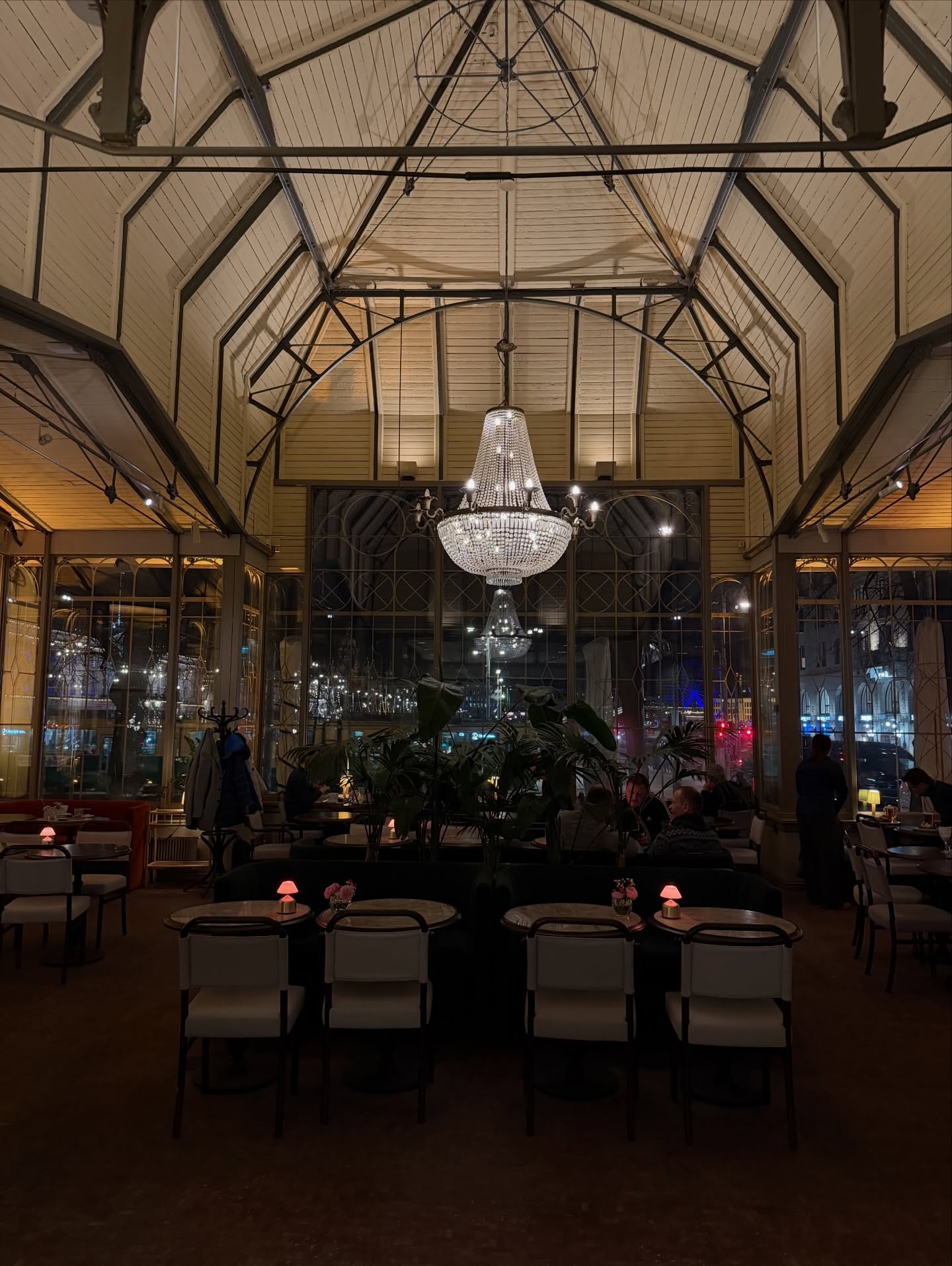 เฟย์ - พรปวีณ์ นีระสิงห์