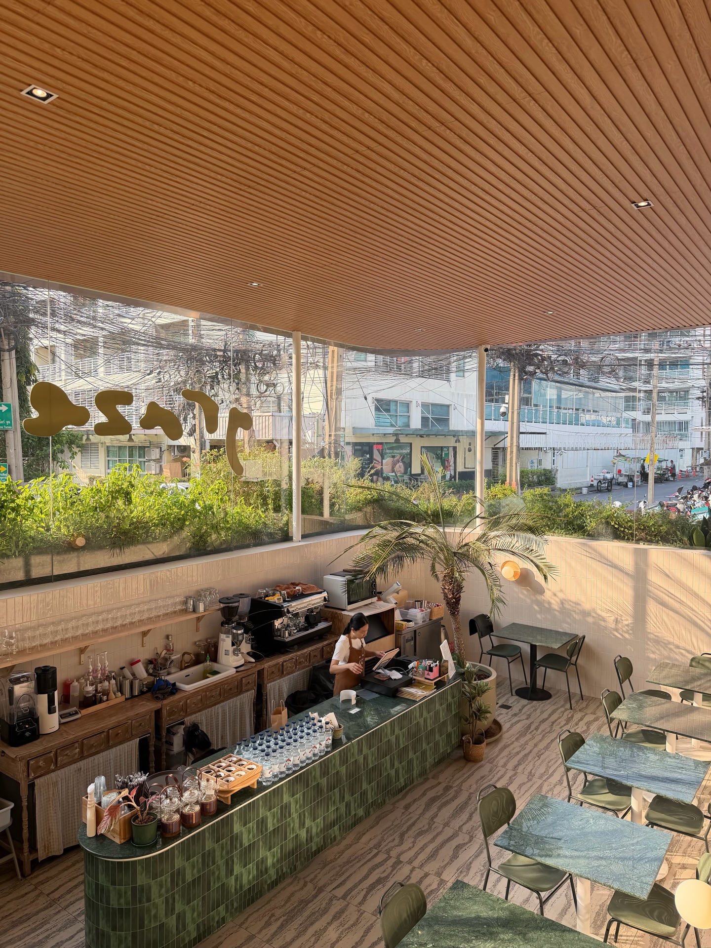 เฟย์ - พรปวีณ์ นีระสิงห์