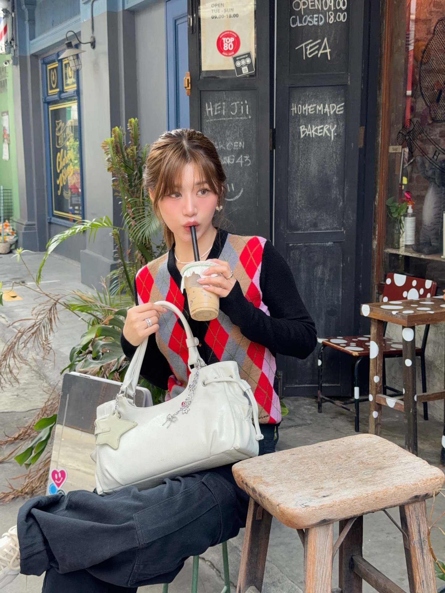 เฟย์ - พรปวีณ์ นีระสิงห์