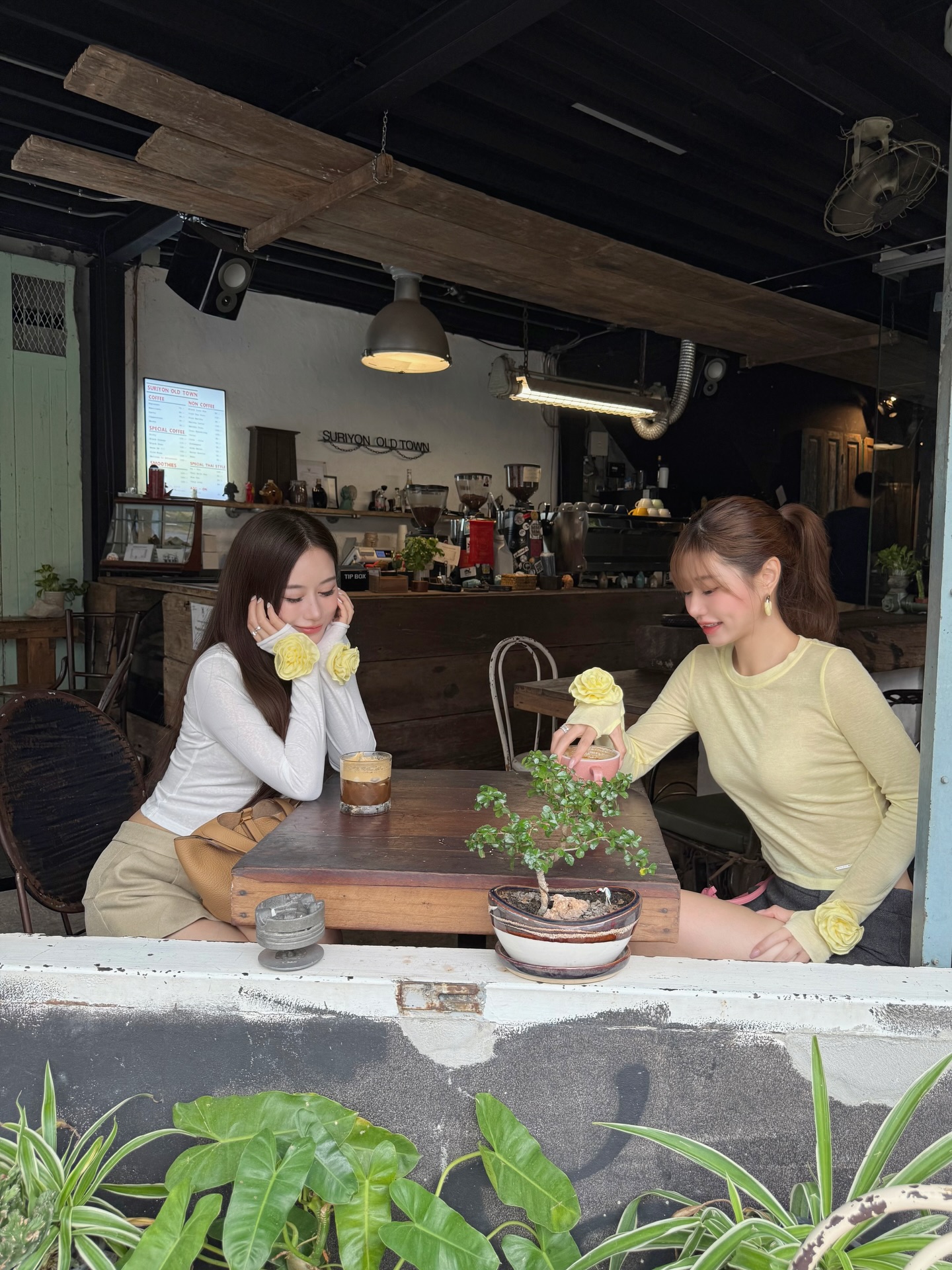 เฟย์ - พรปวีณ์ นีระสิงห์