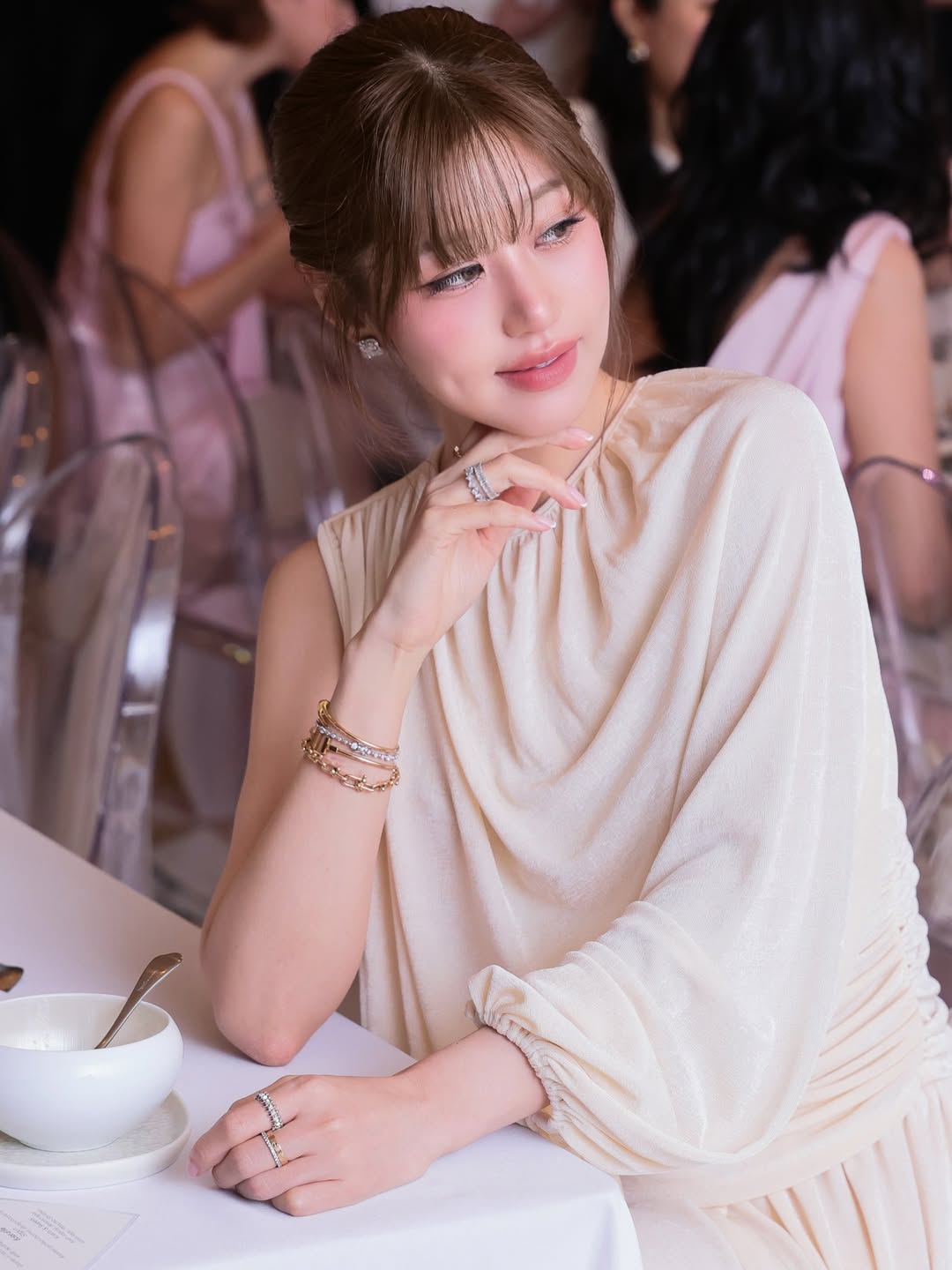 เฟย์ - พรปวีณ์ นีระสิงห์