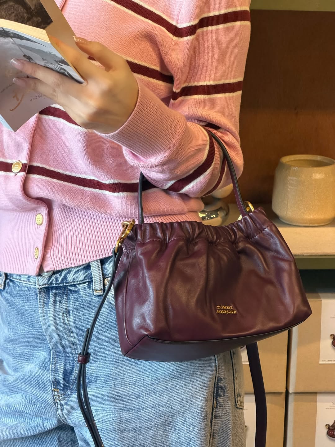 เฟย์ - พรปวีณ์ นีระสิงห์