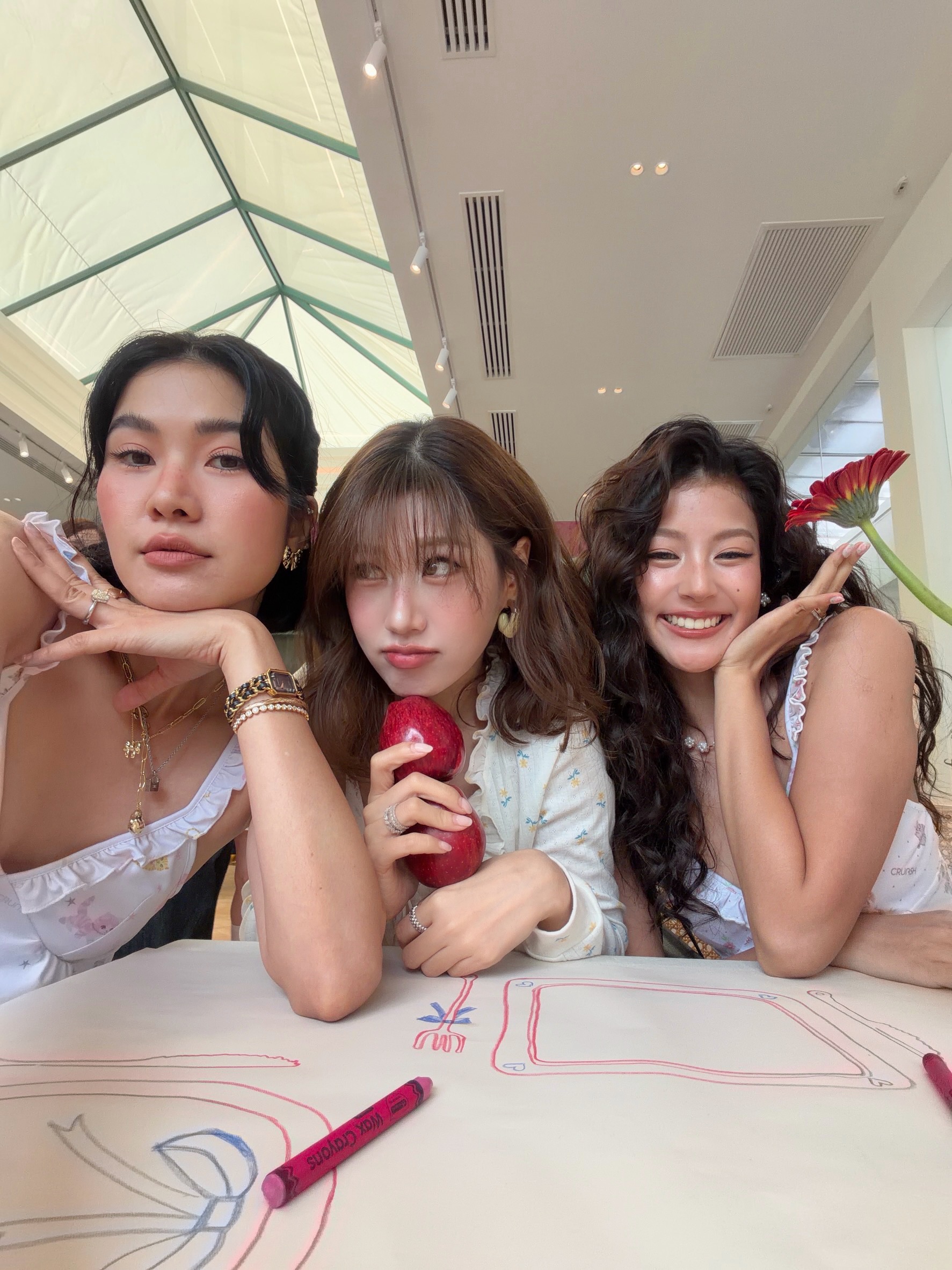 เฟย์ - พรปวีณ์ นีระสิงห์
