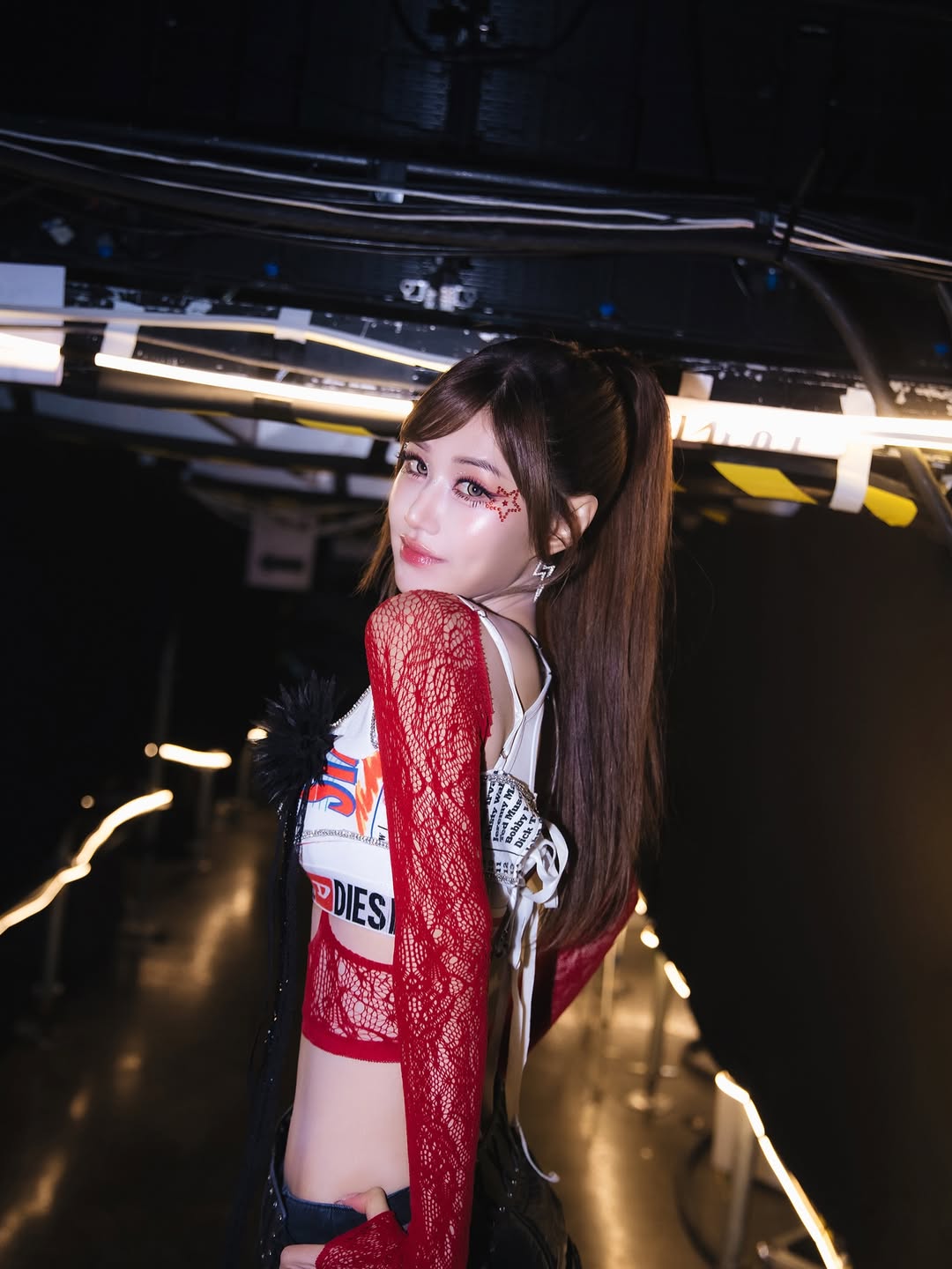 เฟย์ - พรปวีณ์ นีระสิงห์