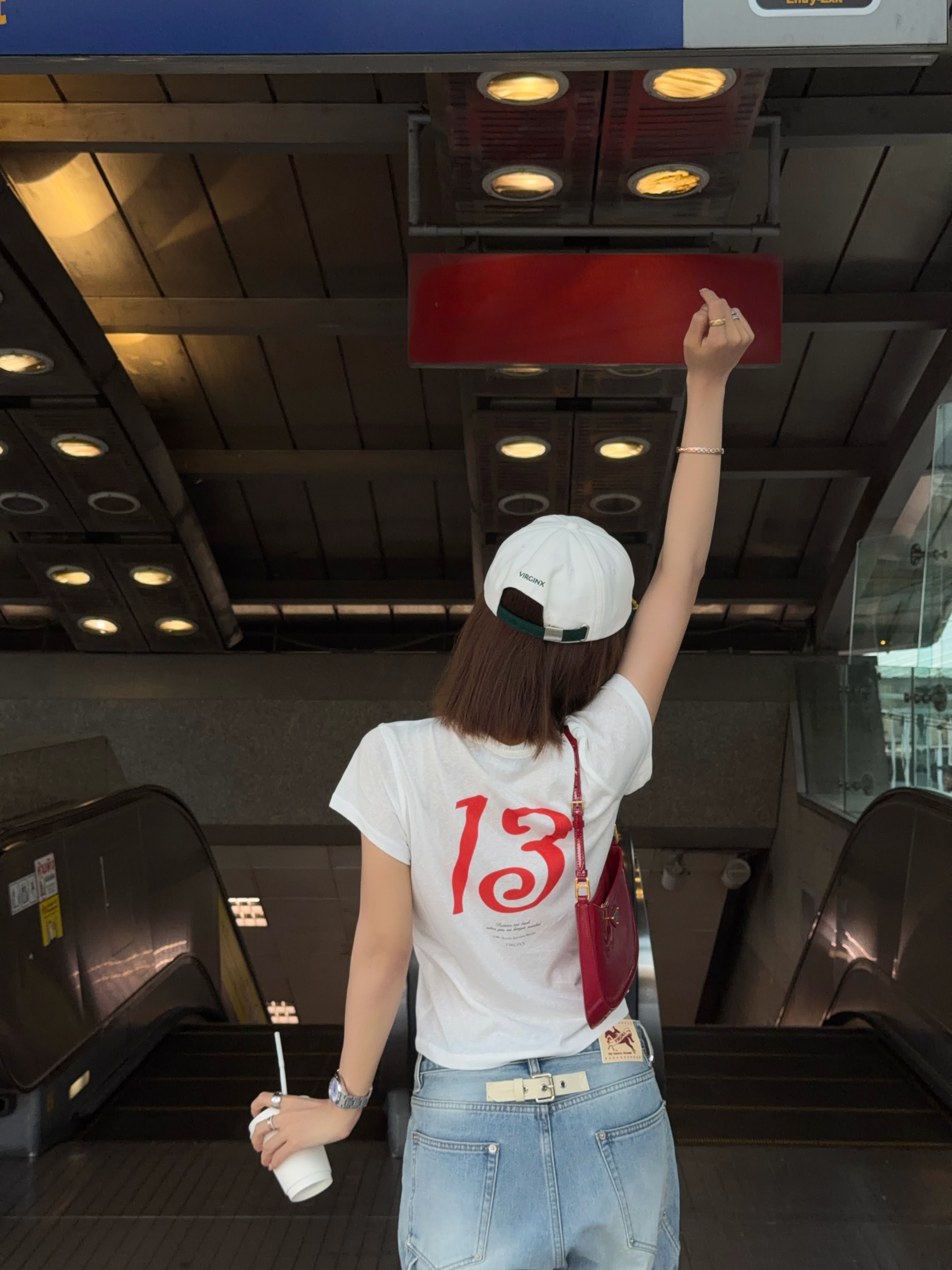 เฟย์ - พรปวีณ์ นีระสิงห์