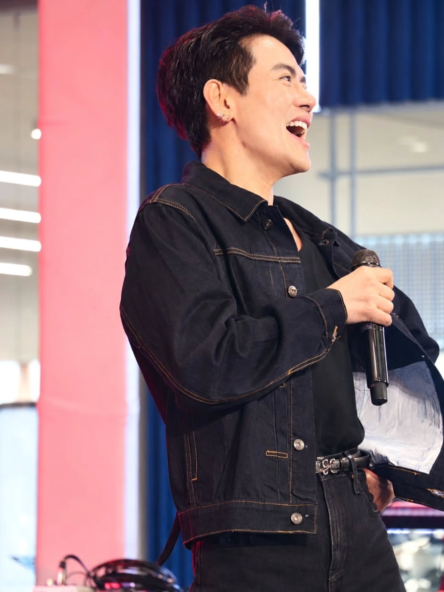 อ๊อฟ - ปองศักดิ์ รัตนพงษ์