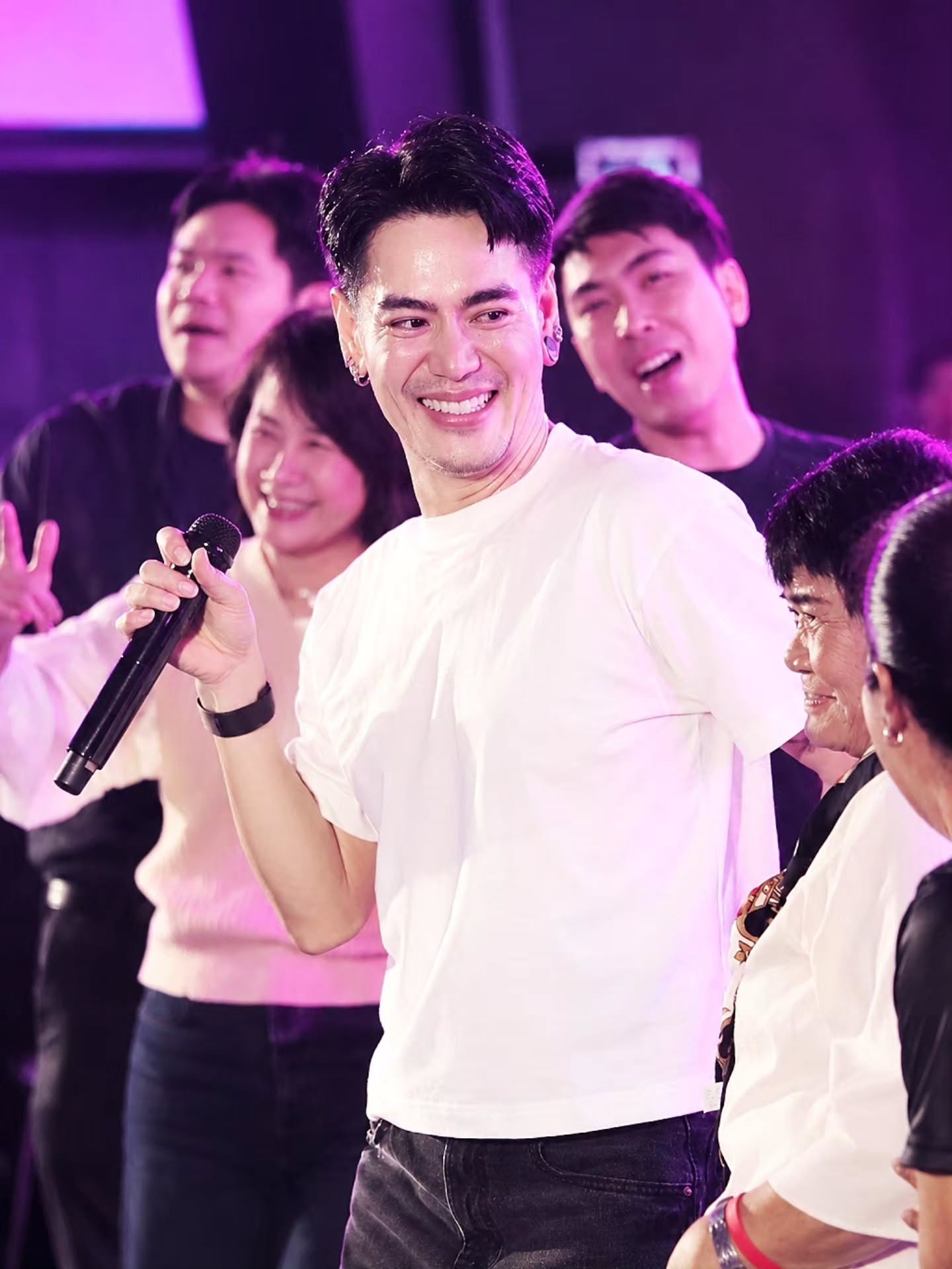อ๊อฟ - ปองศักดิ์ รัตนพงษ์