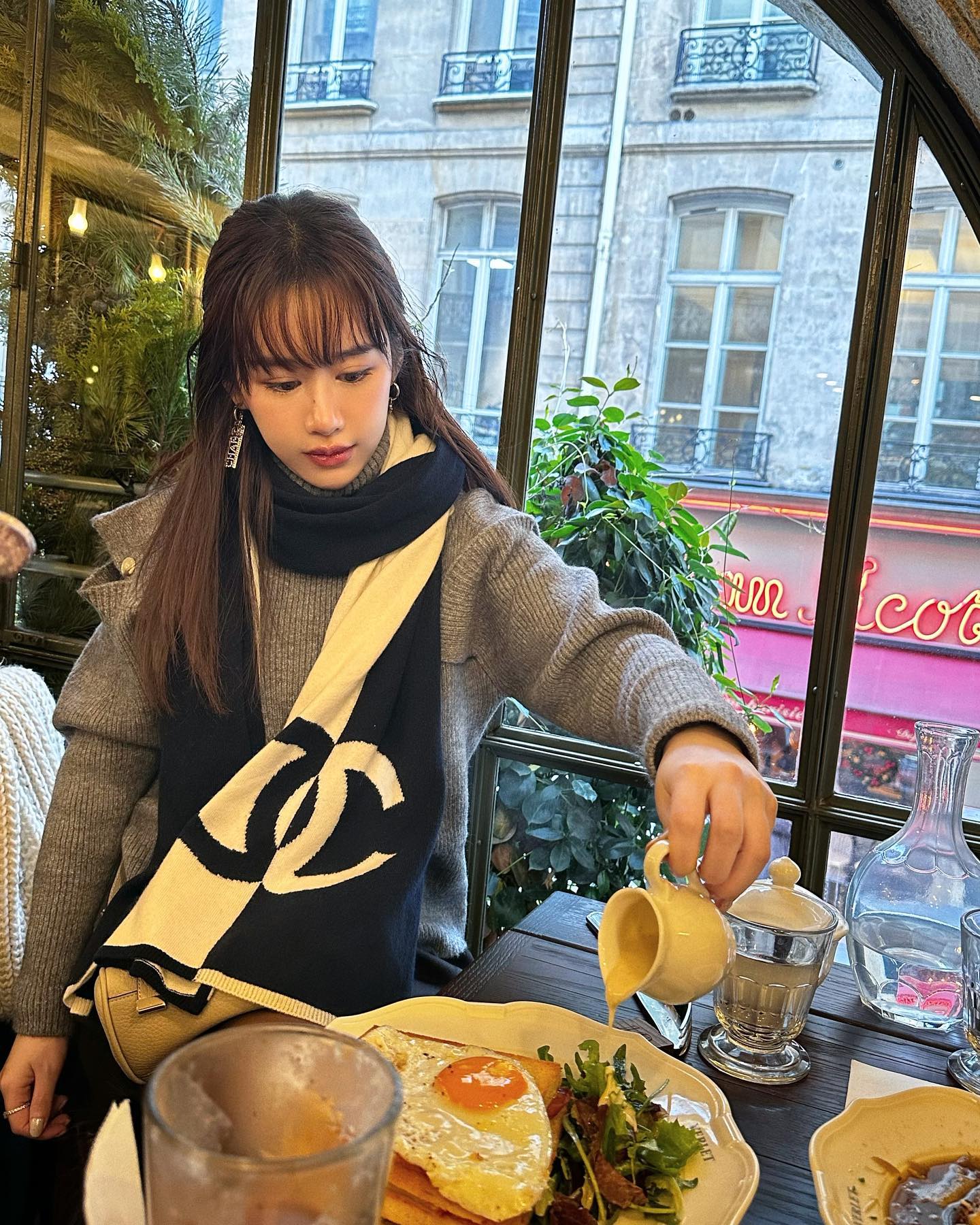 ฟาง - ธนันต์ธรญ์ นีระสิงห์