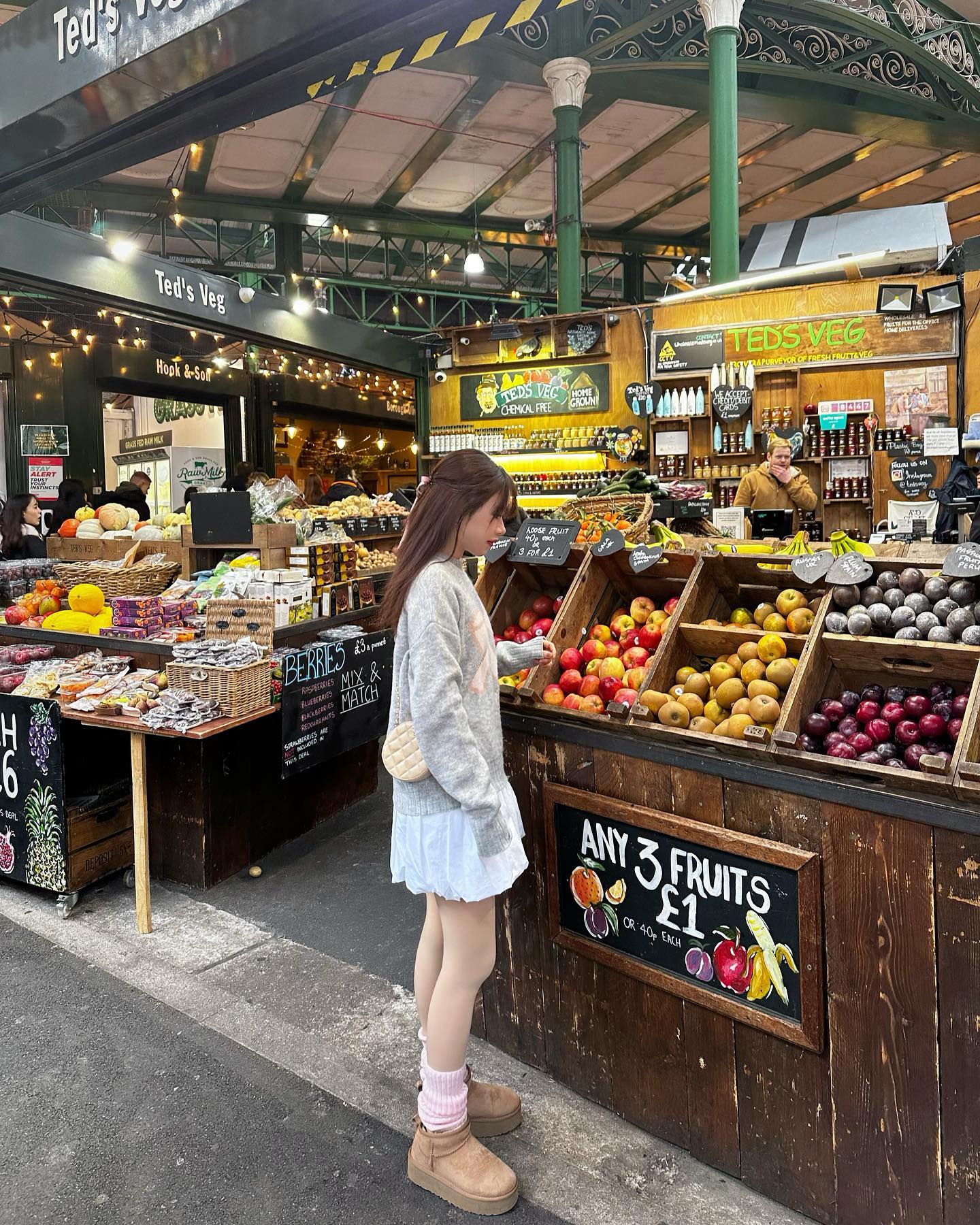 ฟาง - ธนันต์ธรญ์ นีระสิงห์