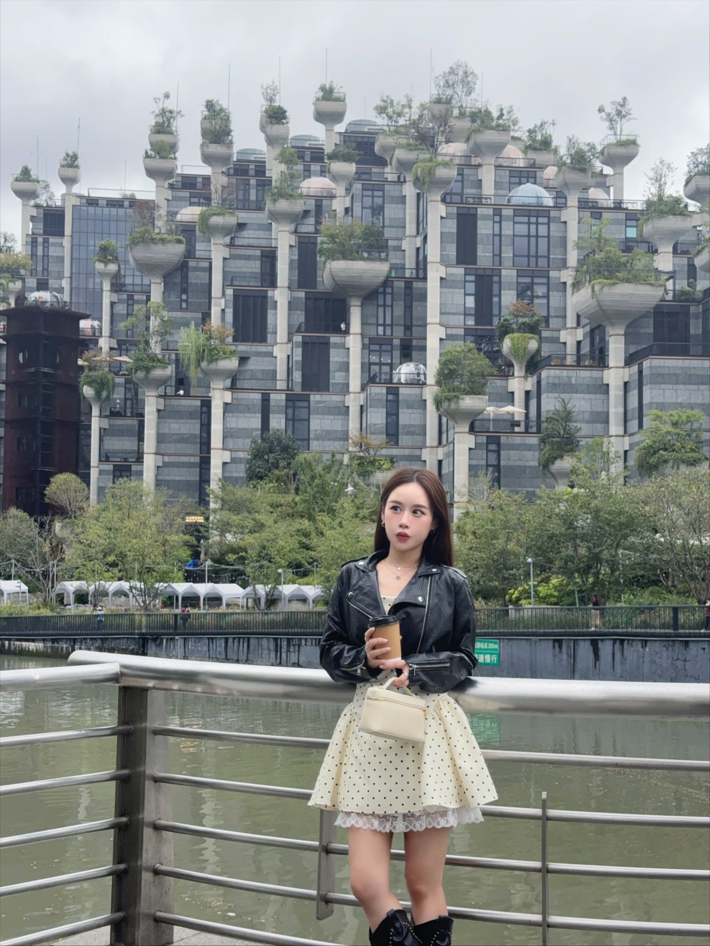 ฟาง - ธนันต์ธรญ์ นีระสิงห์